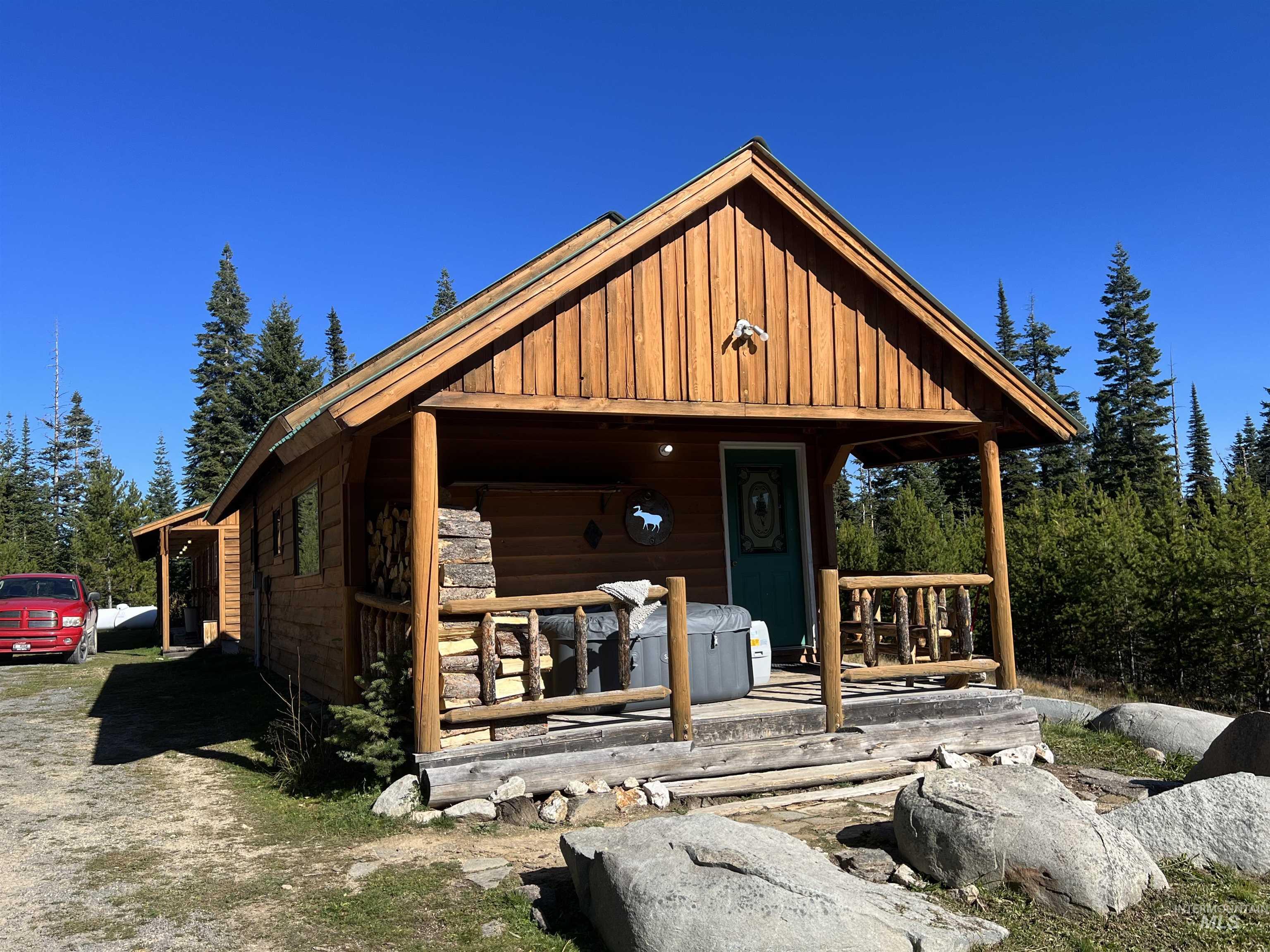 main property photo 5