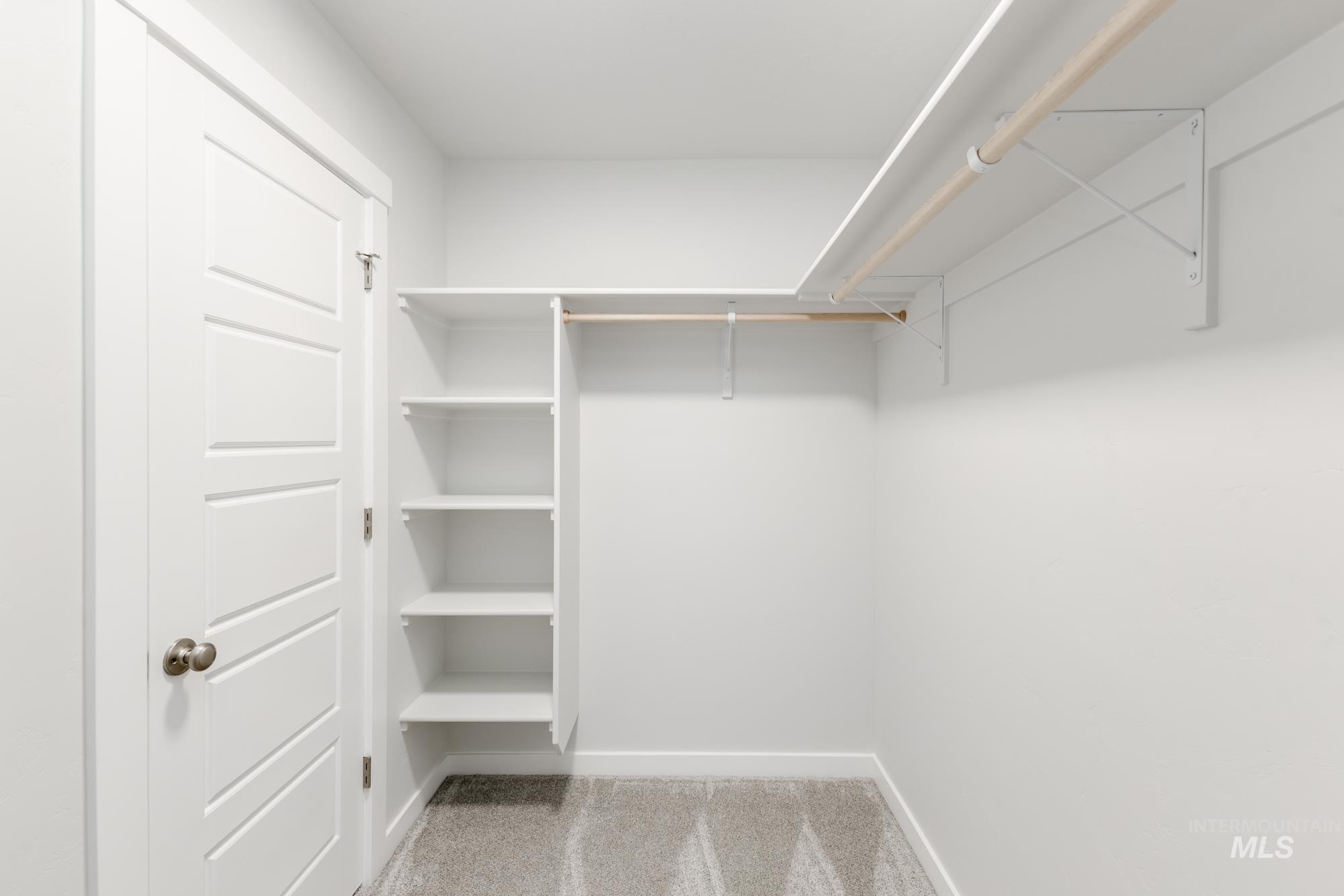 property viewer photo 20