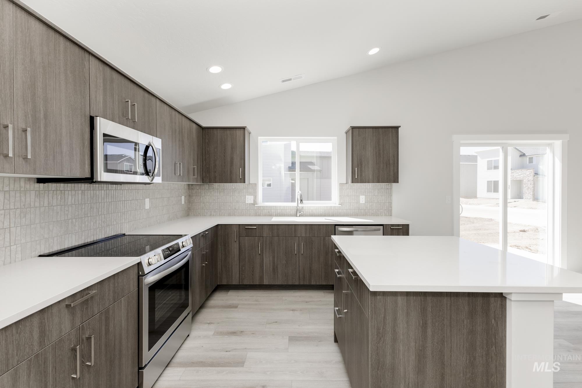 property viewer photo 4