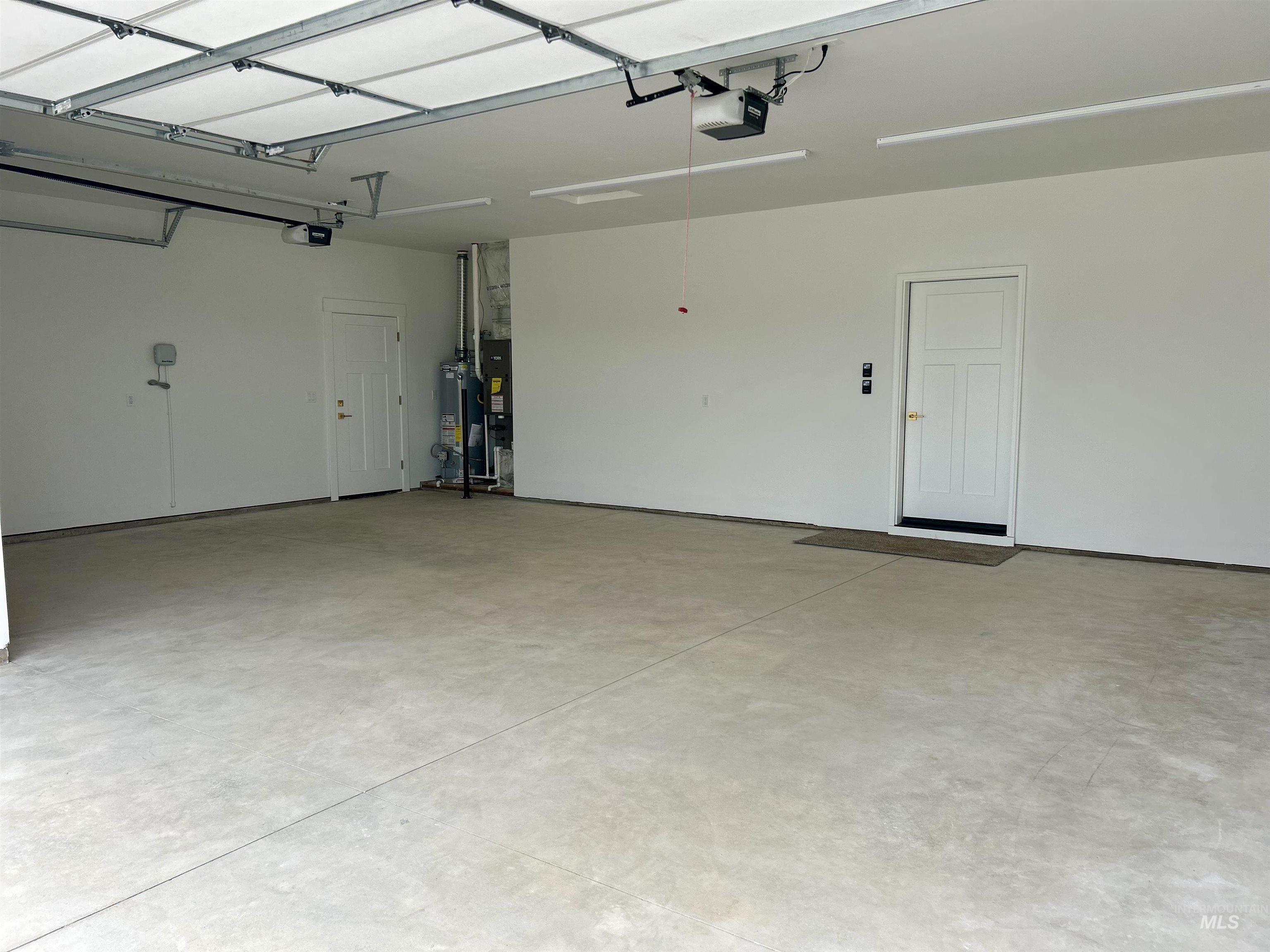 property viewer photo 4