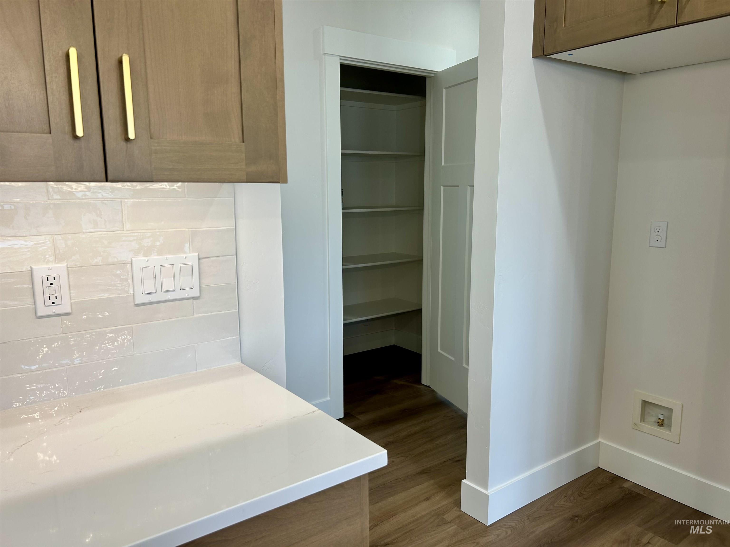 property viewer photo 9