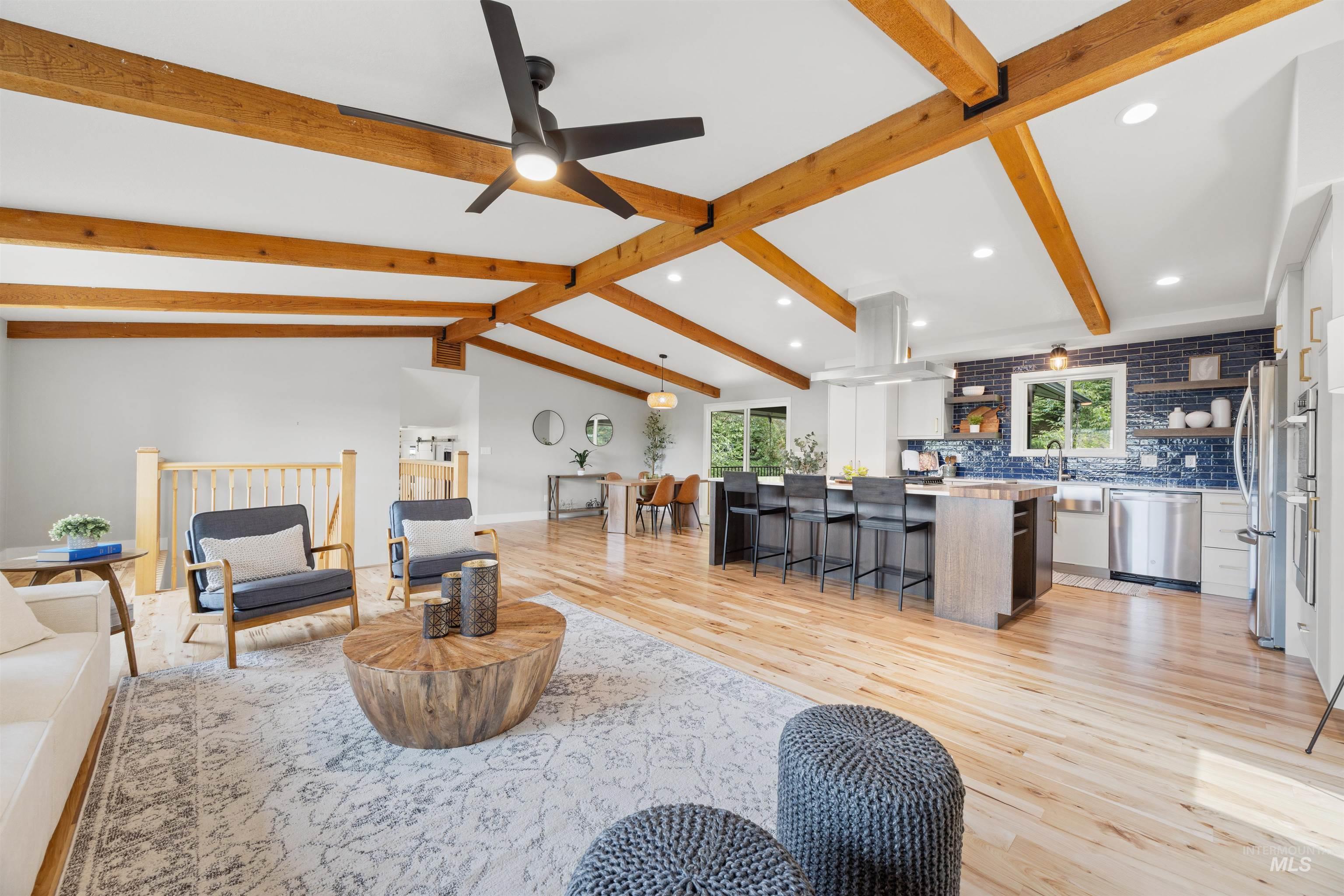 property viewer photo 10