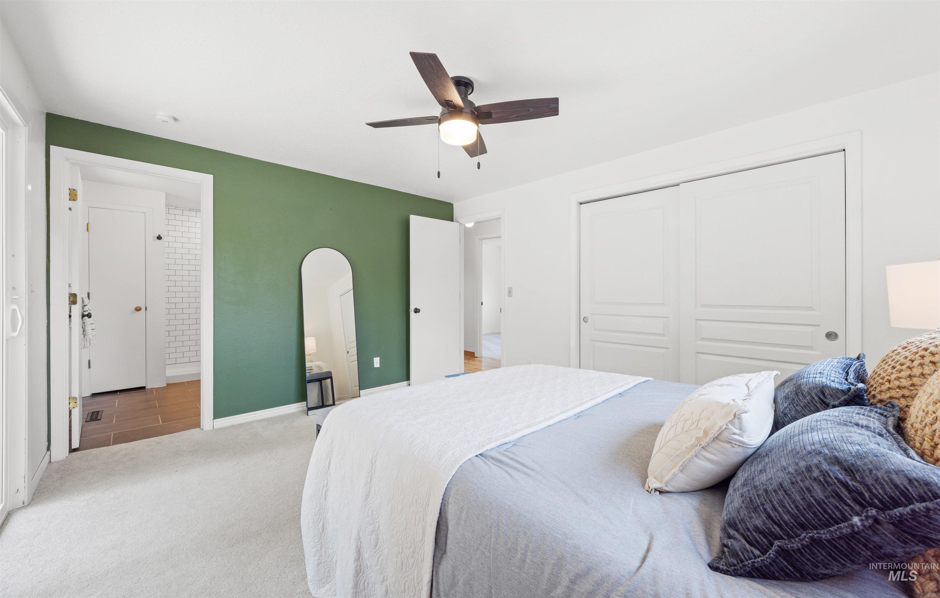 property viewer photo 15