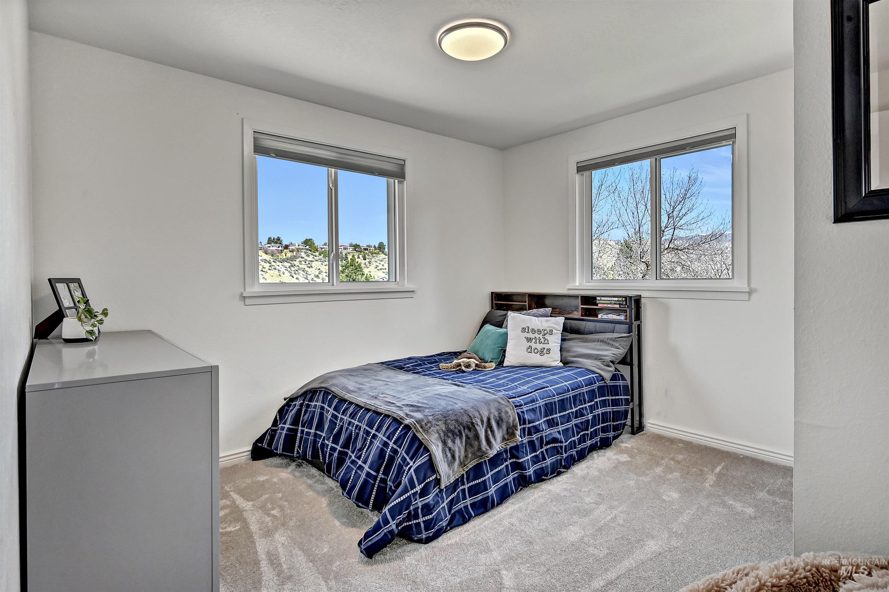 property viewer photo 19