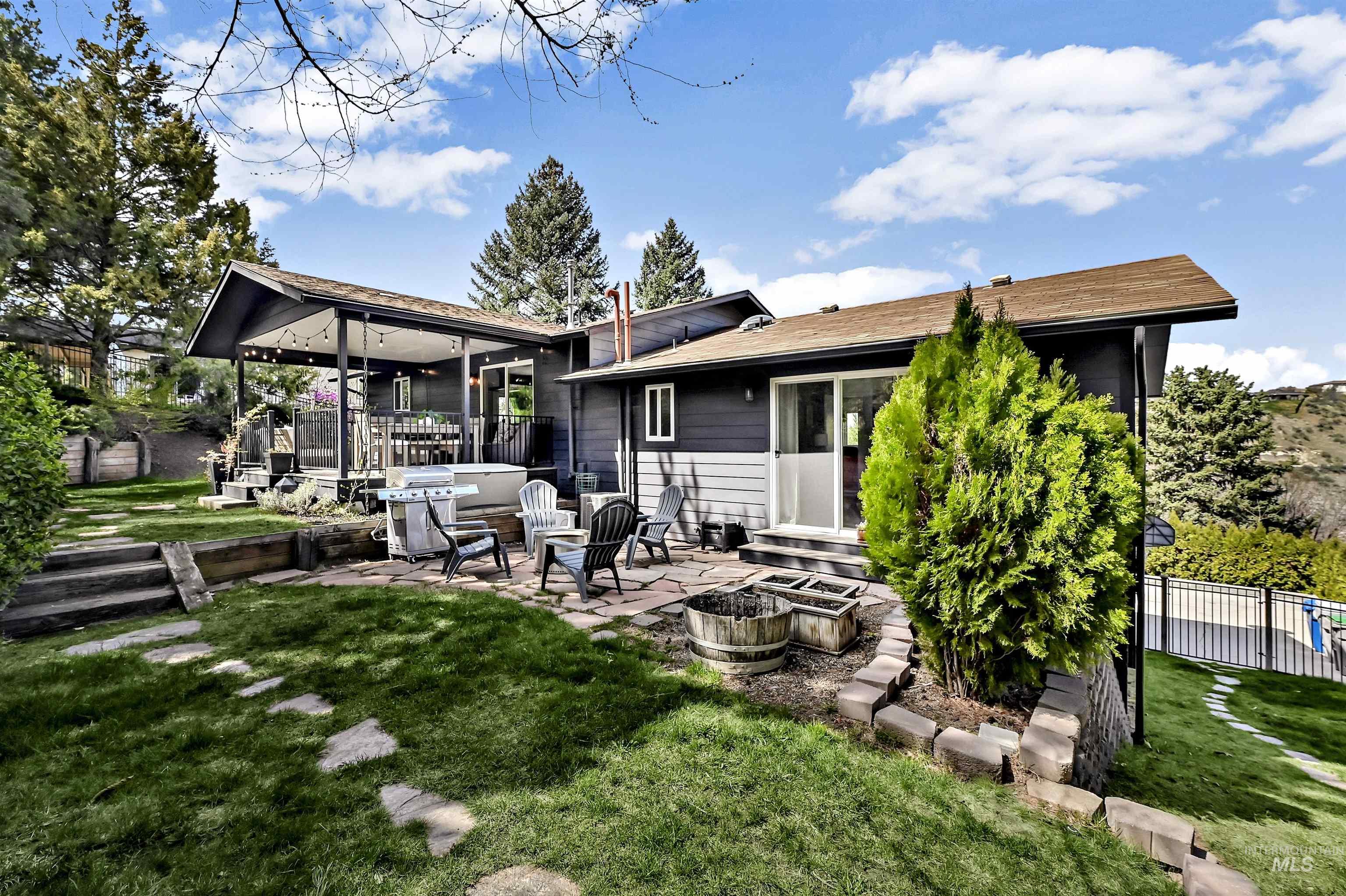 property viewer photo 31