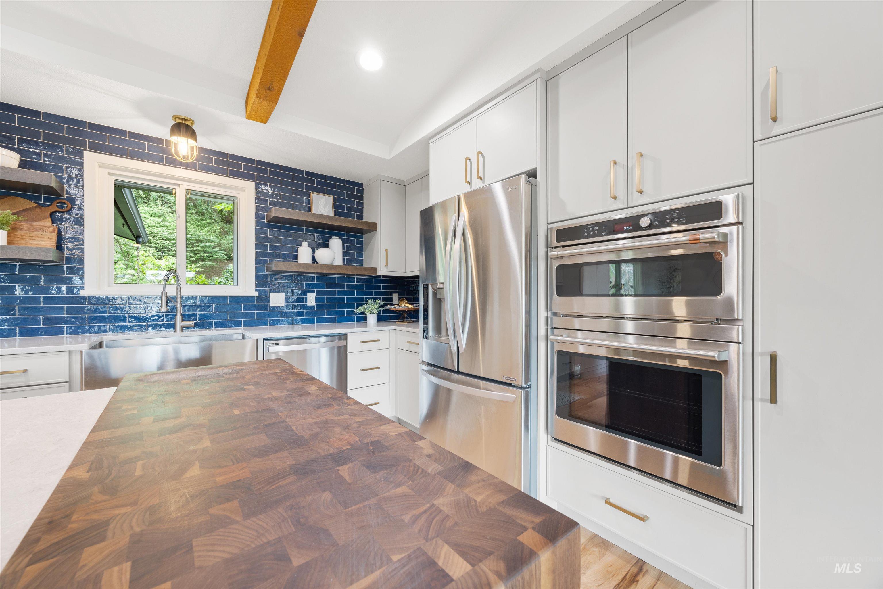 property viewer photo 4
