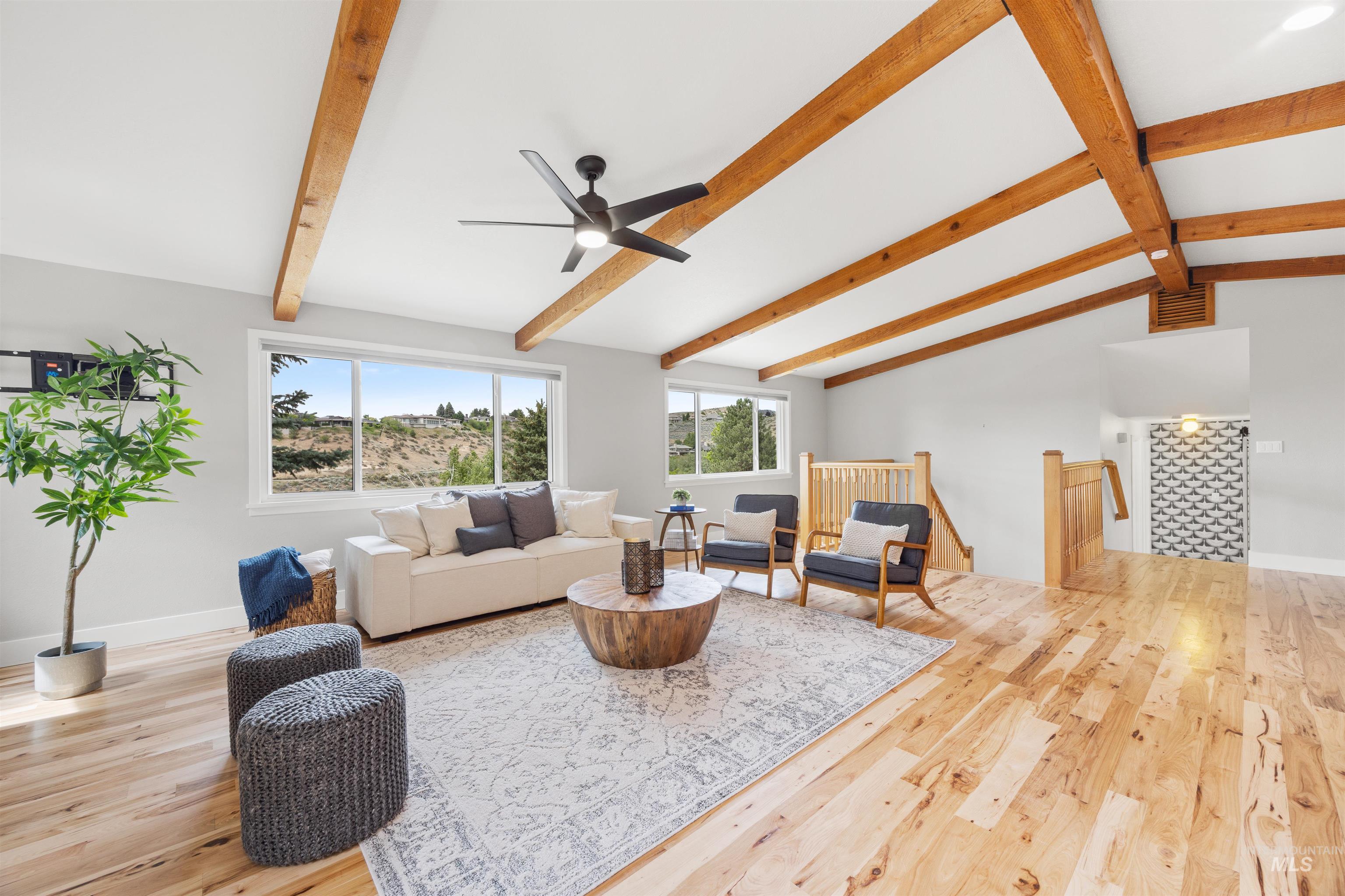 property viewer photo 8