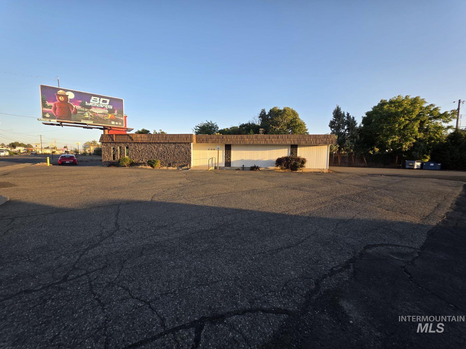 main property photo 4
