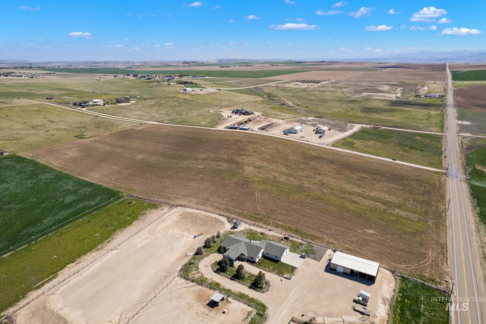 main property photo 6