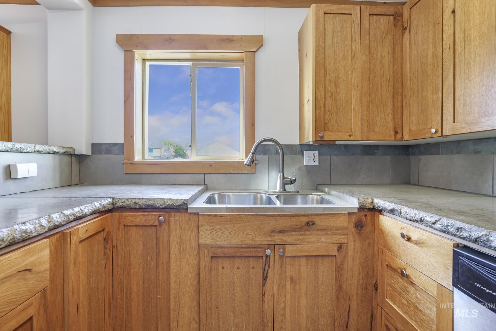 property viewer photo 4