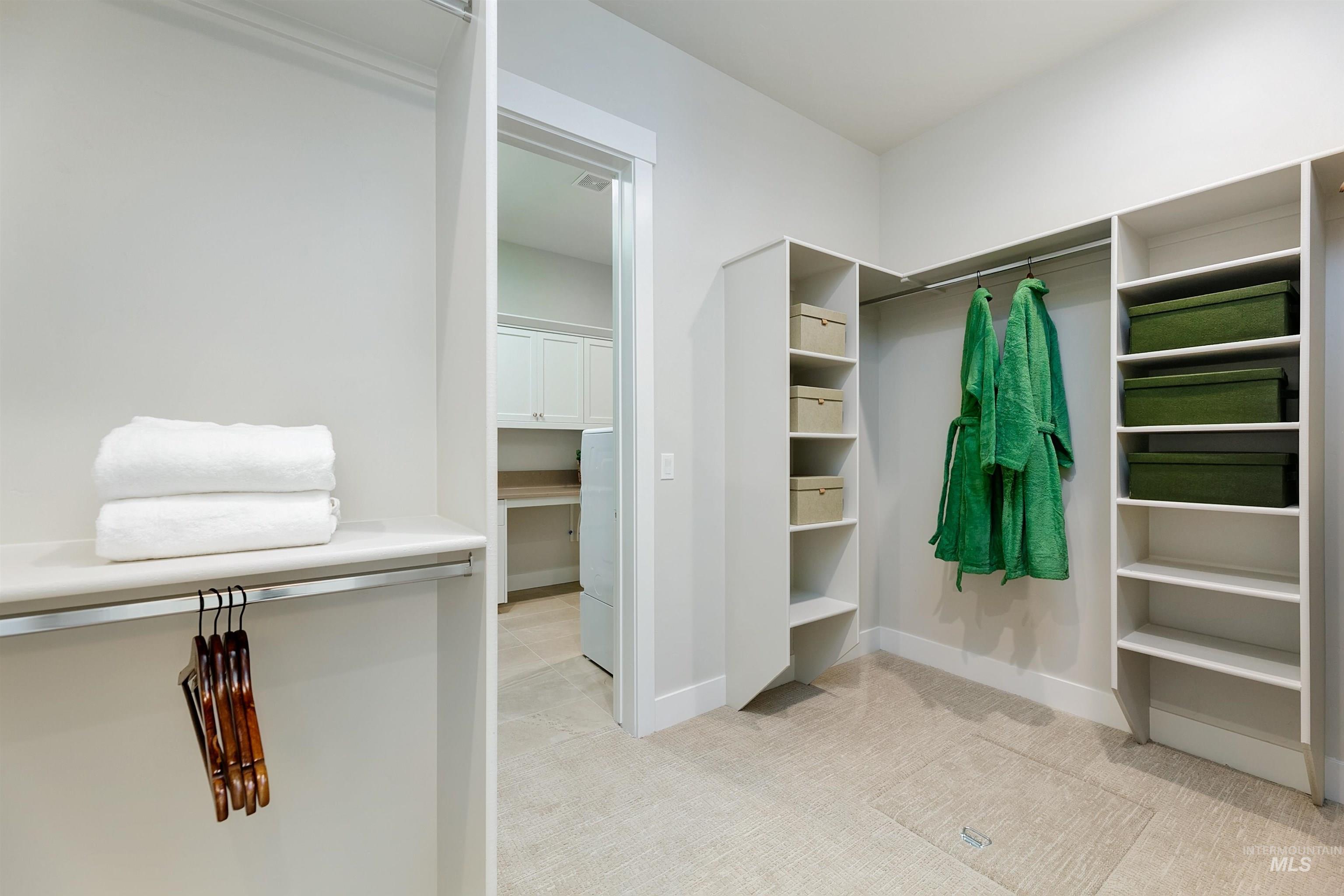 property viewer photo 35