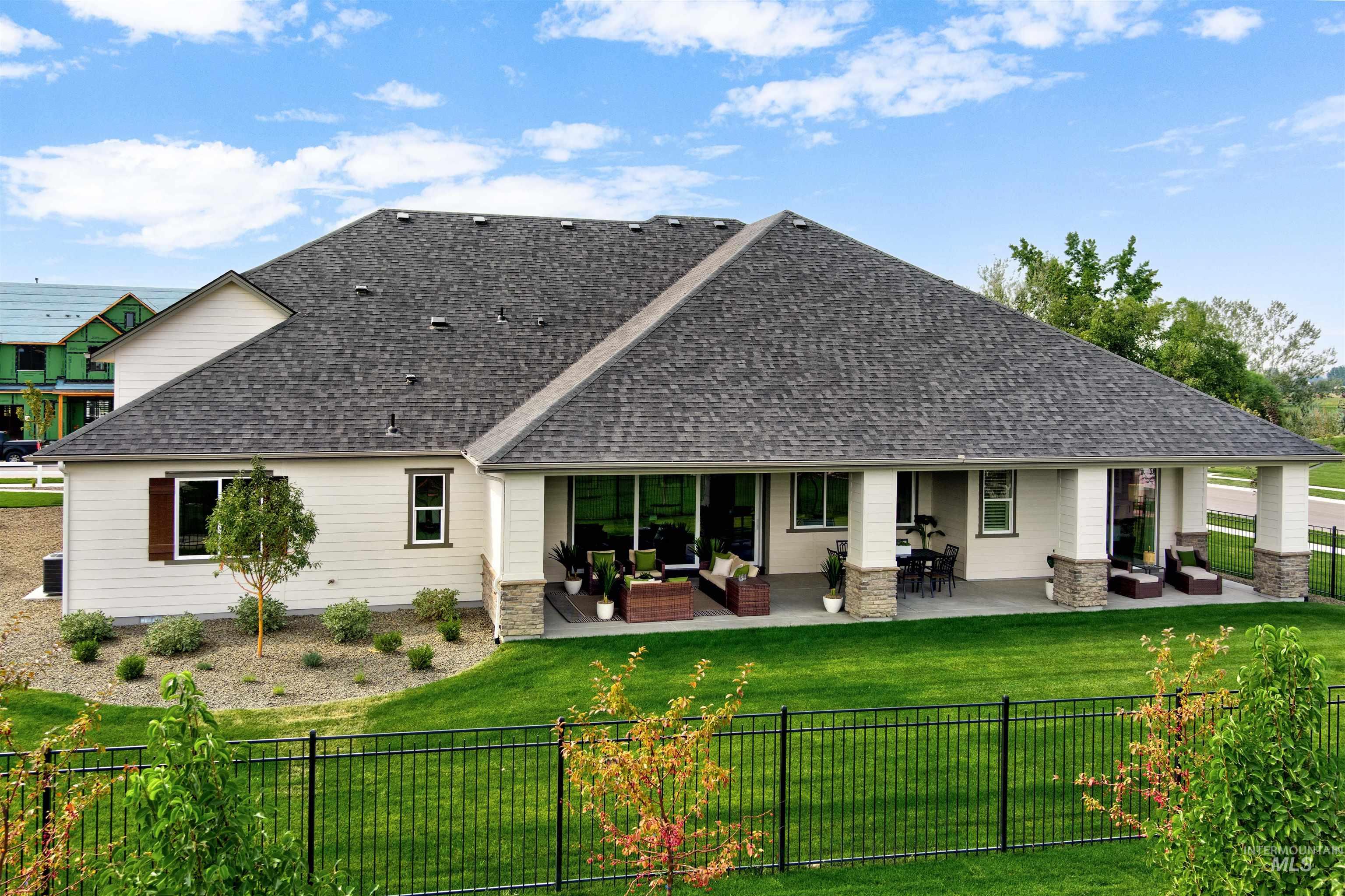 property viewer photo 44