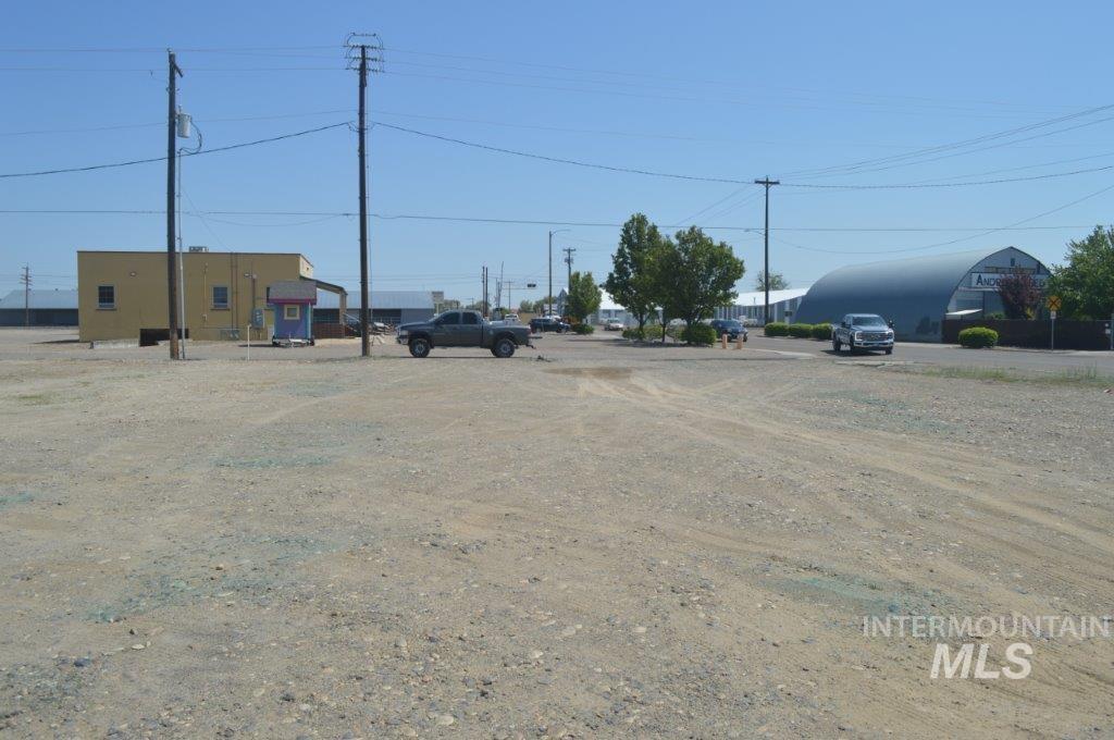 main property photo 4