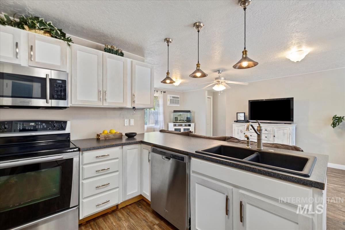 property viewer photo 12
