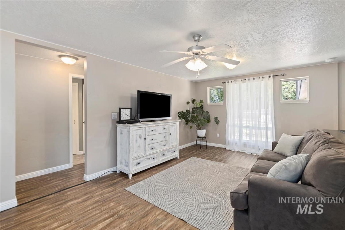 property viewer photo 13