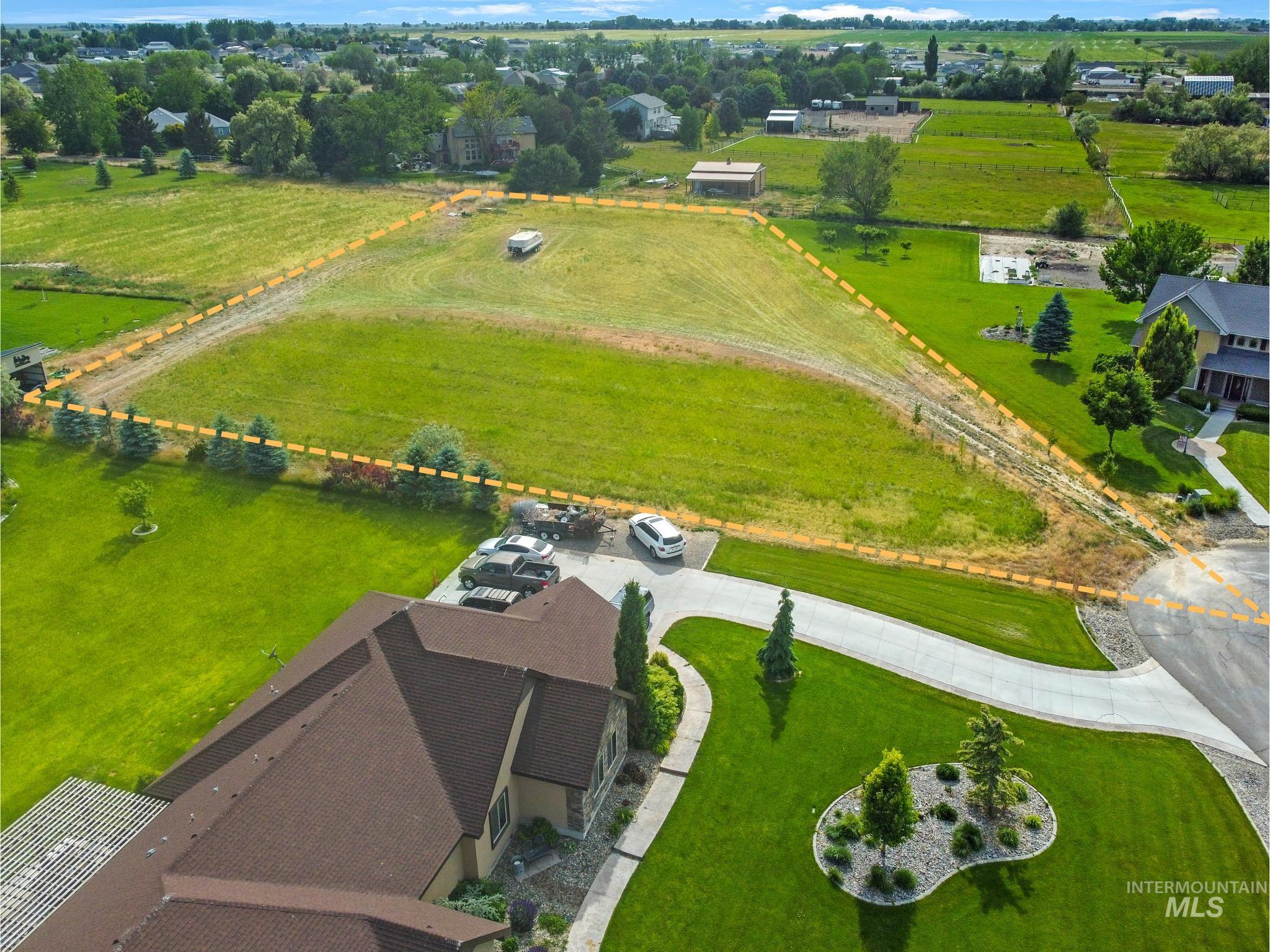 main property photo 11