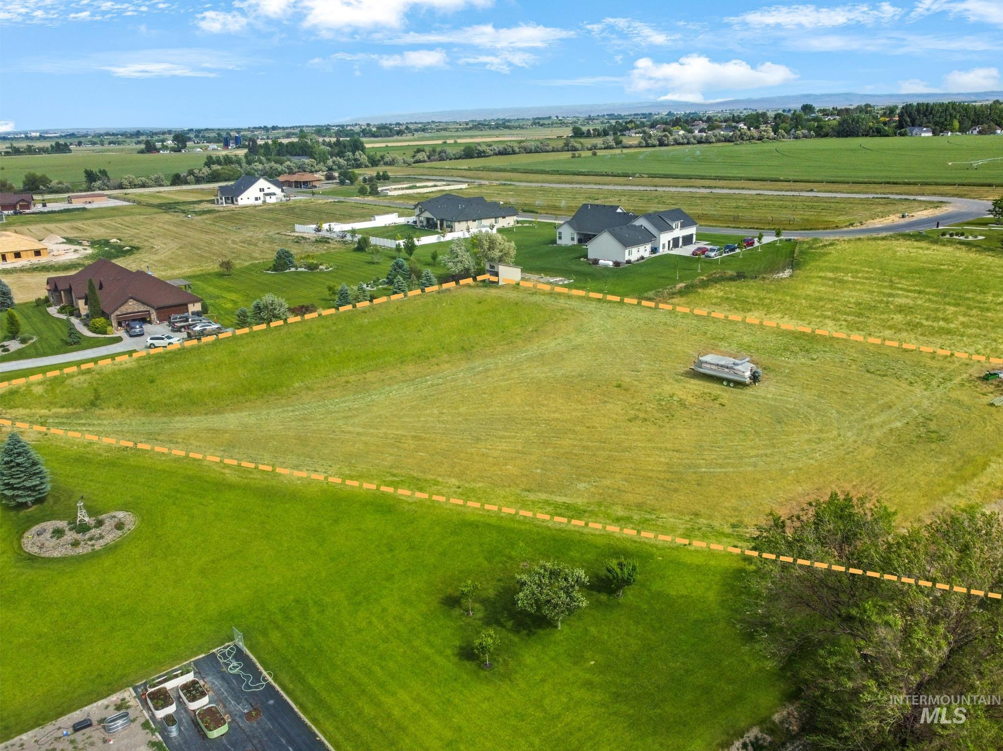 main property photo 14
