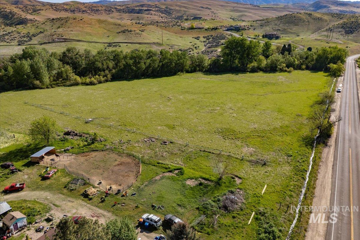 main property photo 7