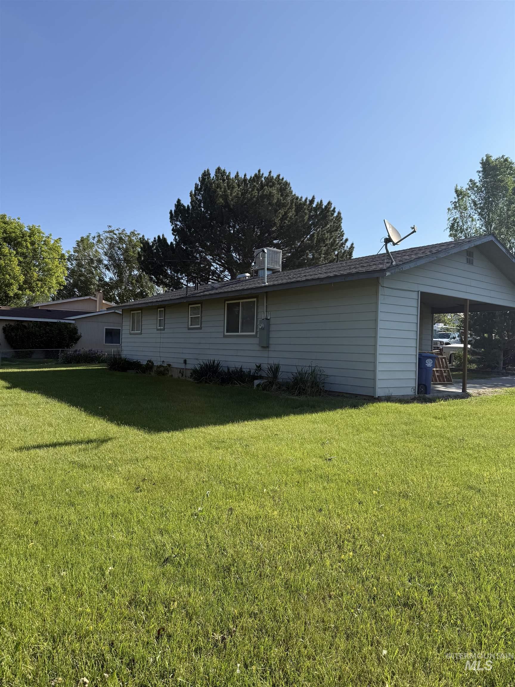 property viewer photo 3