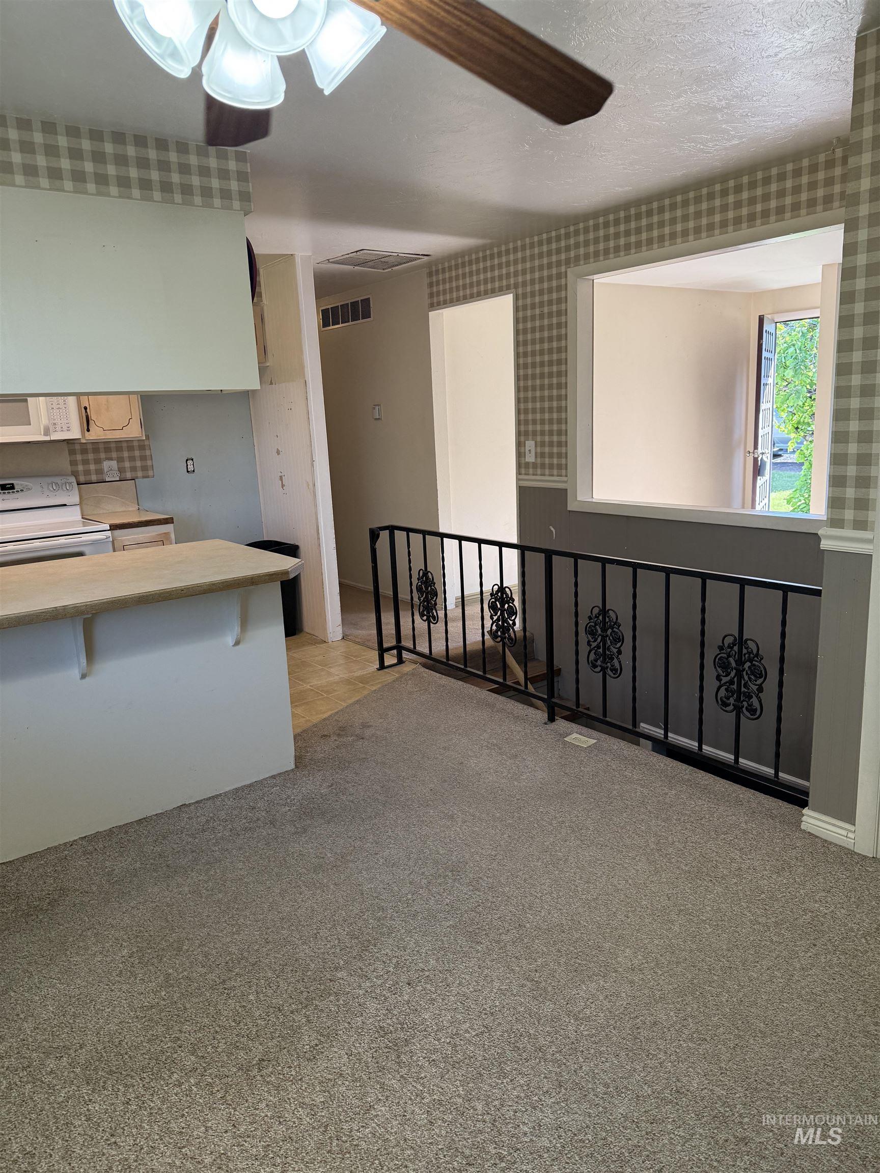 property viewer photo 7