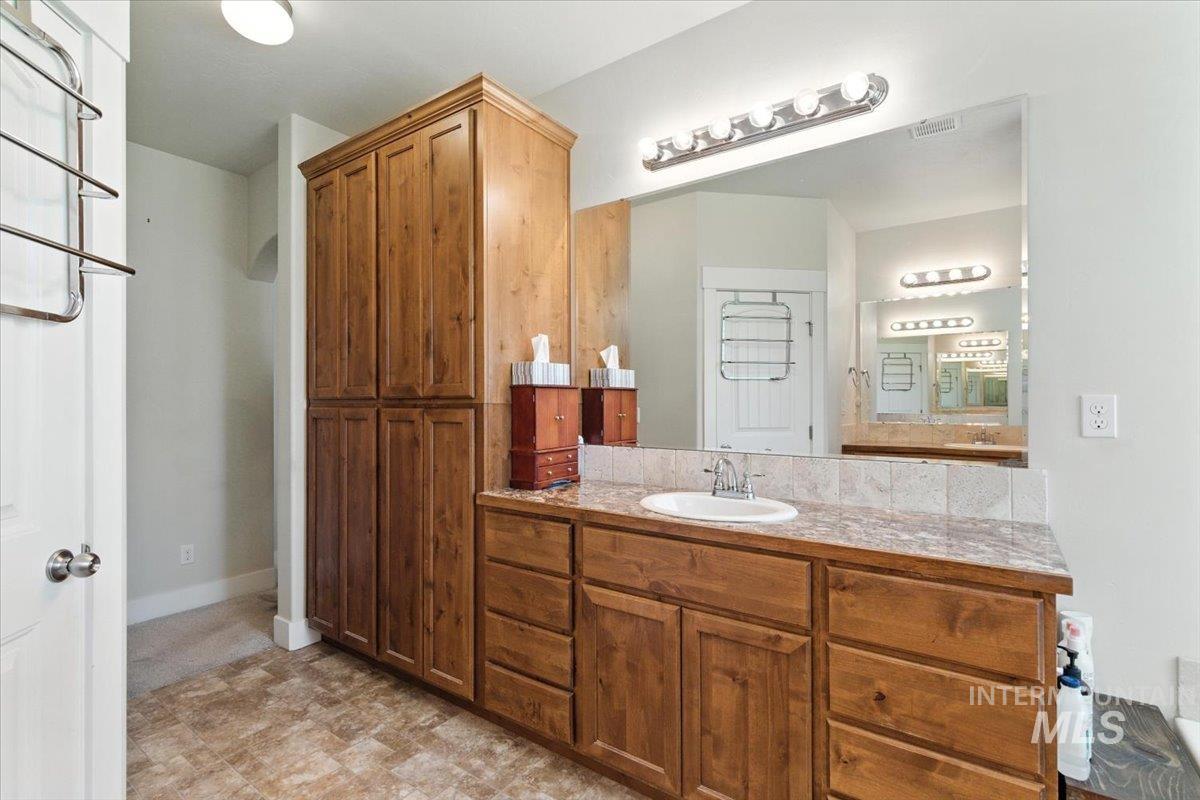property viewer photo 24
