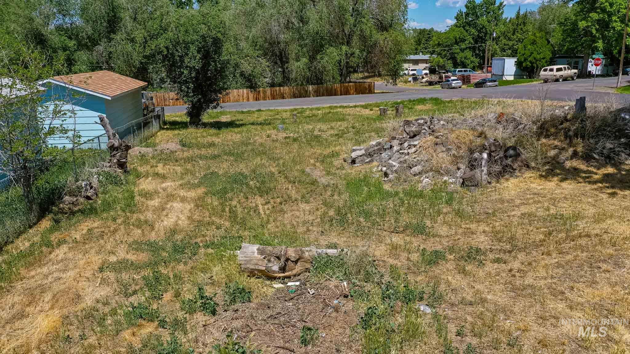 main property photo 6