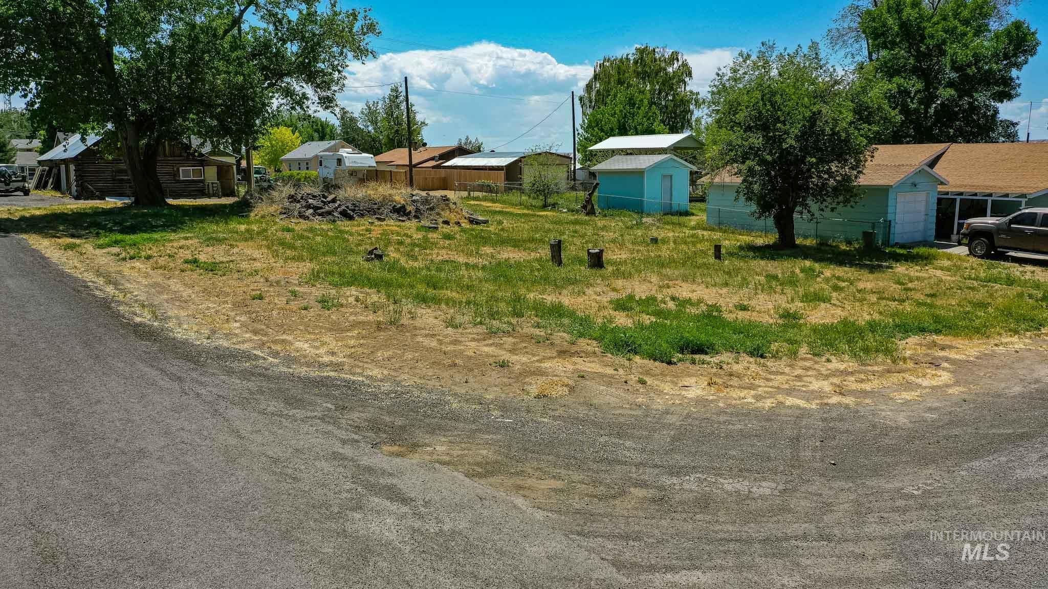 main property photo 9