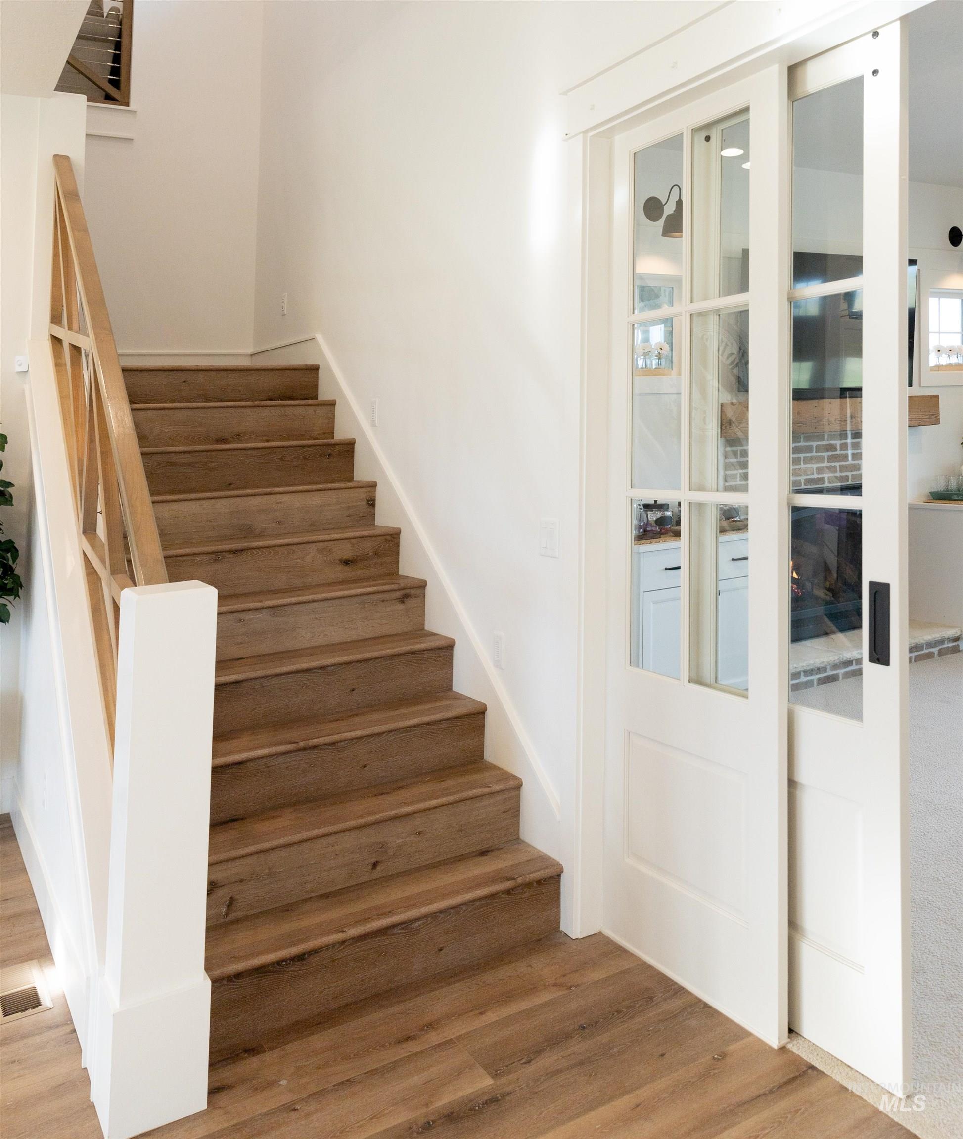 property viewer photo 13