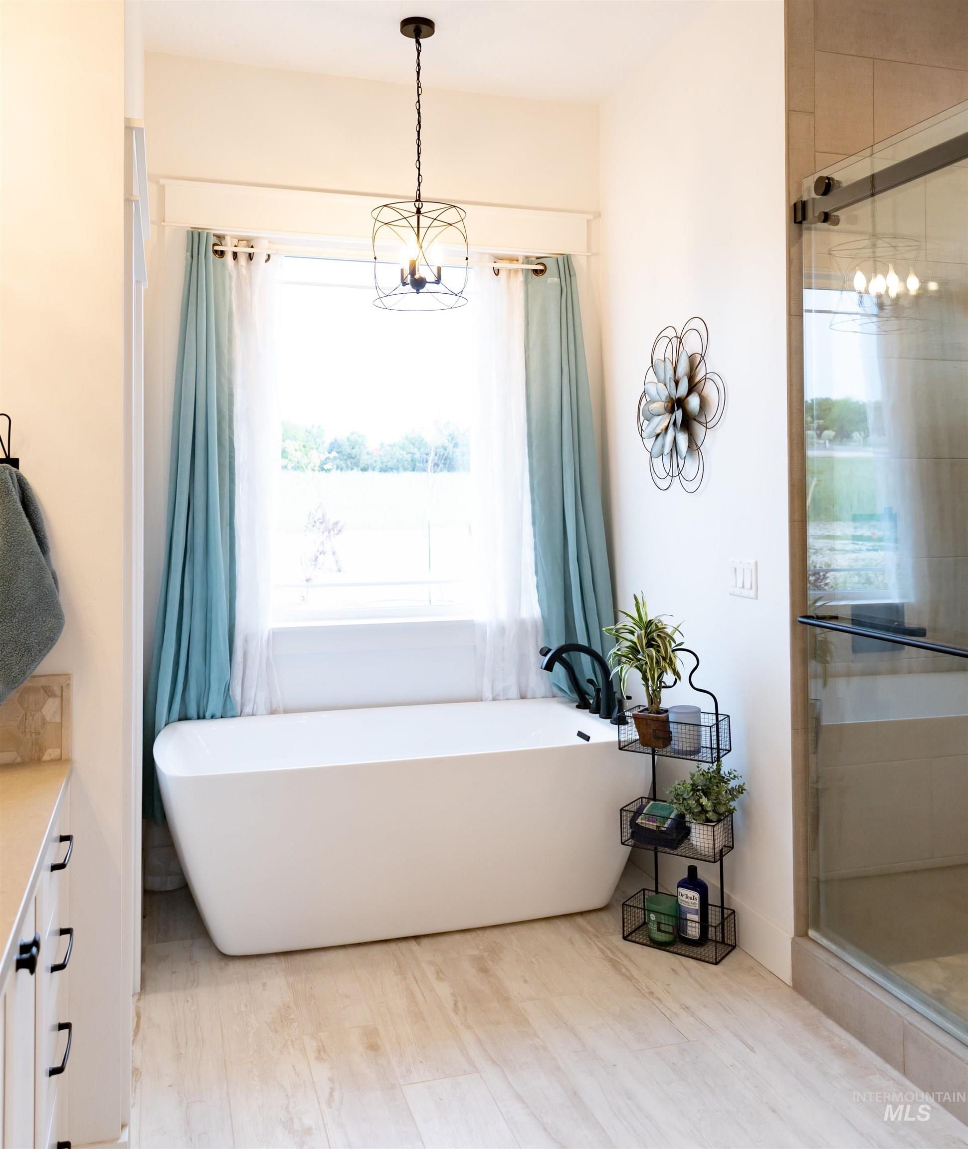 property viewer photo 31