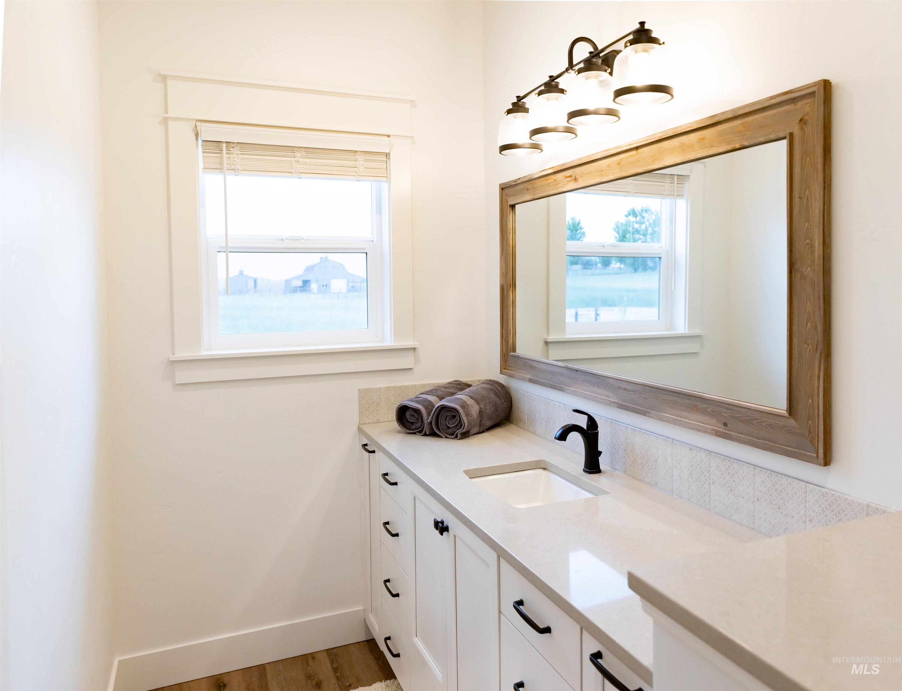 property viewer photo 32