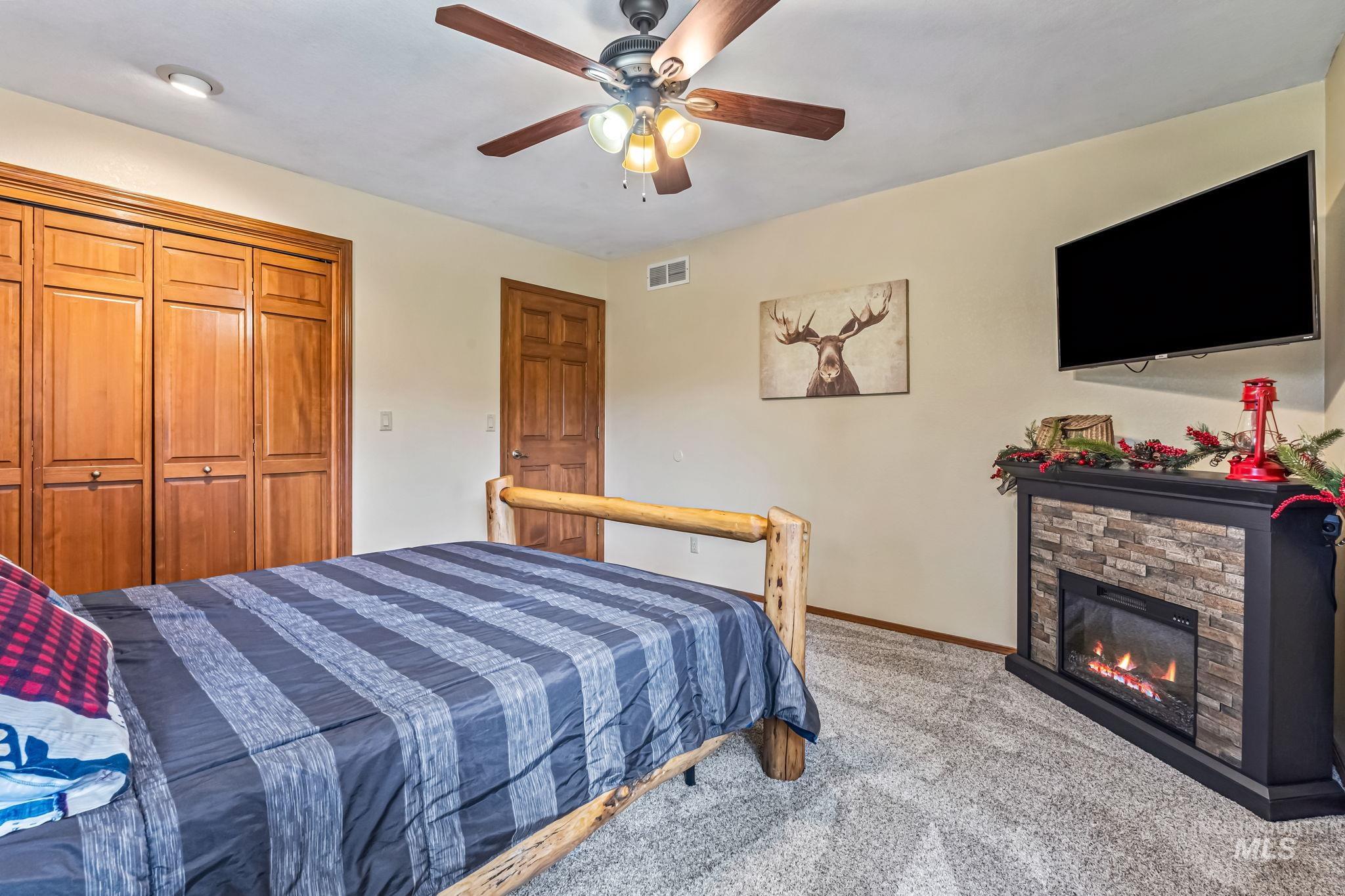 property viewer photo 20