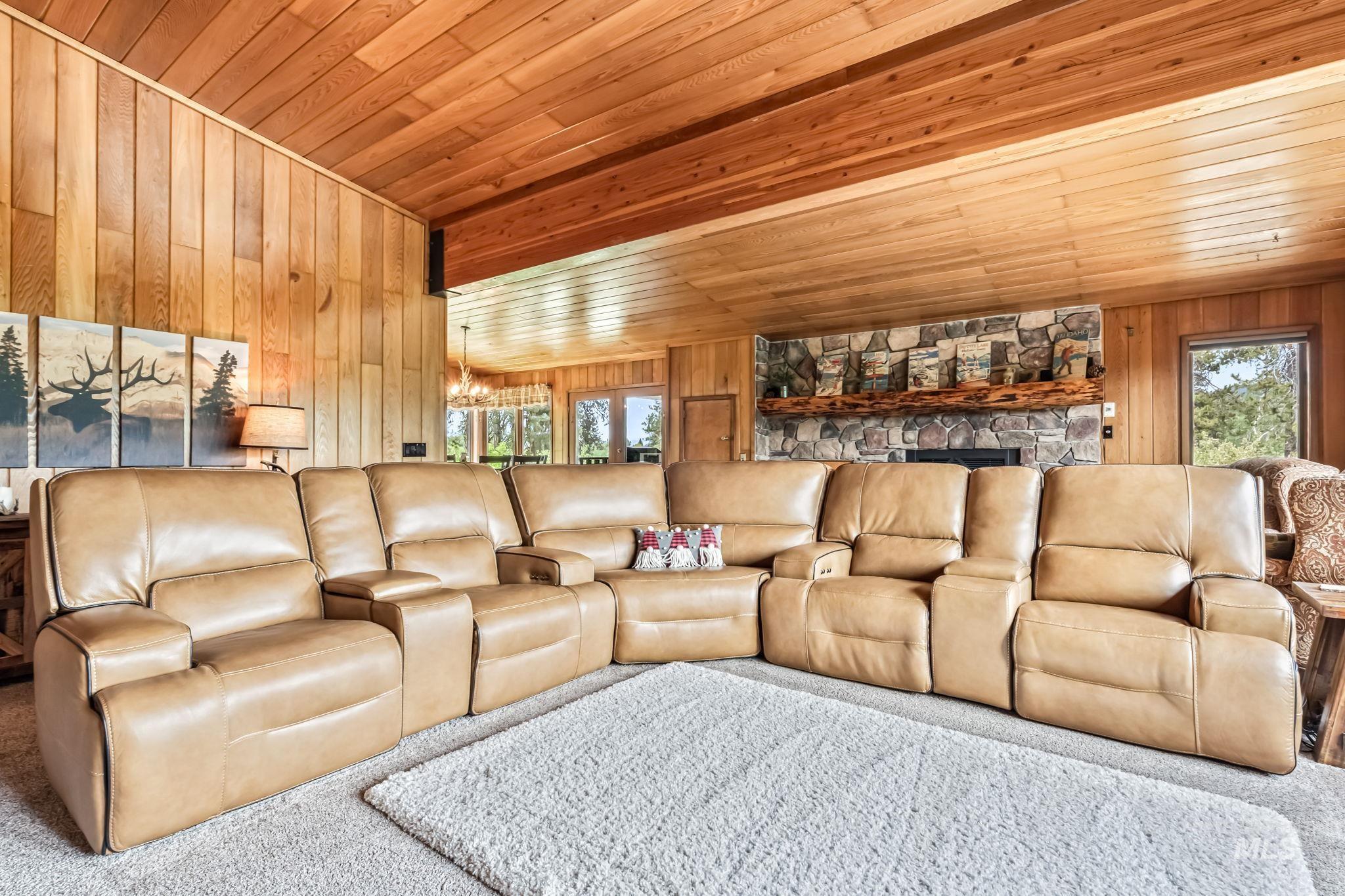 property viewer photo 23
