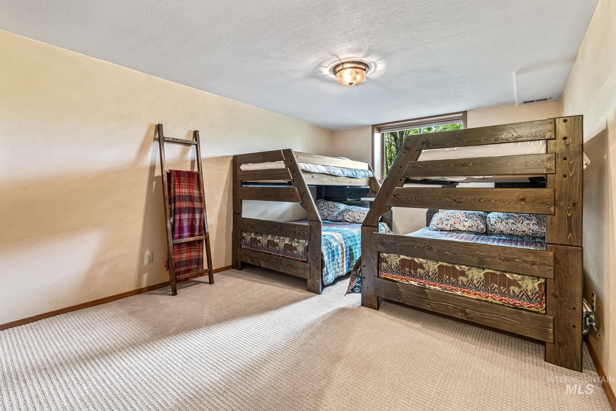 property viewer photo 32