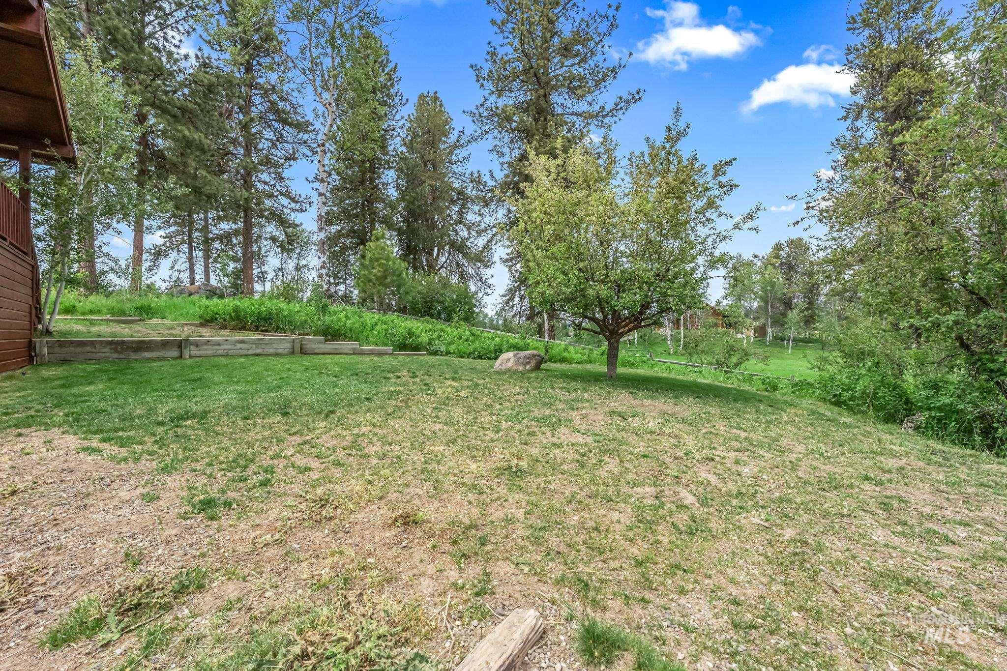 property viewer photo 45