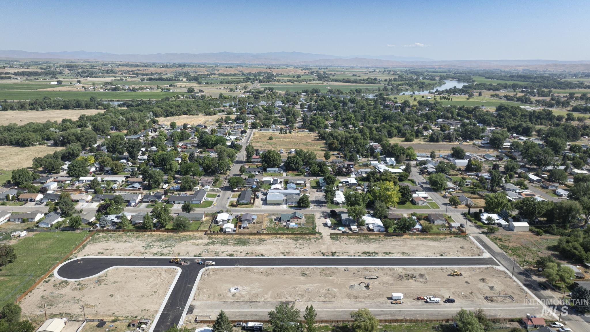 main property photo 4