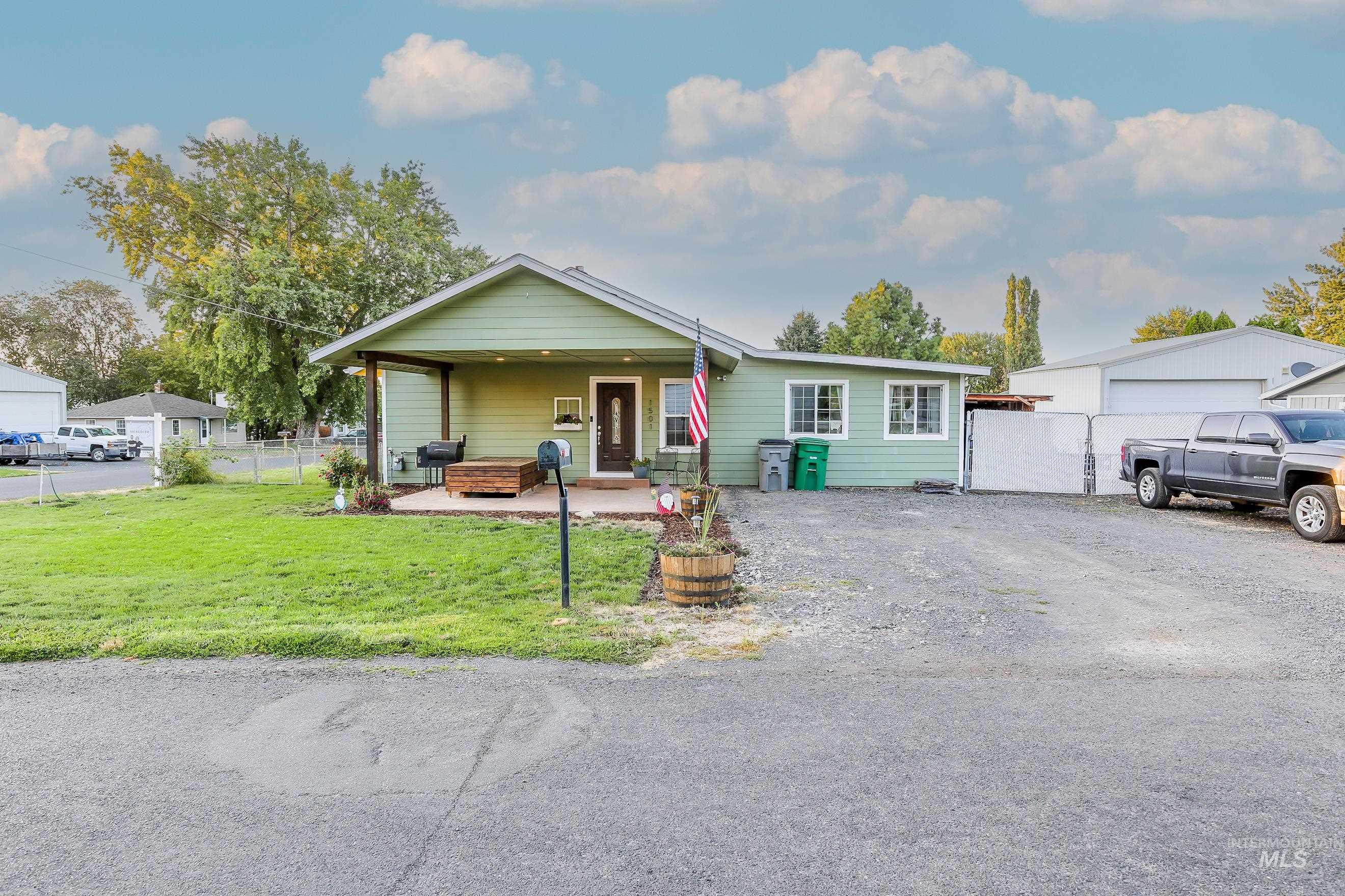 main property photo 0