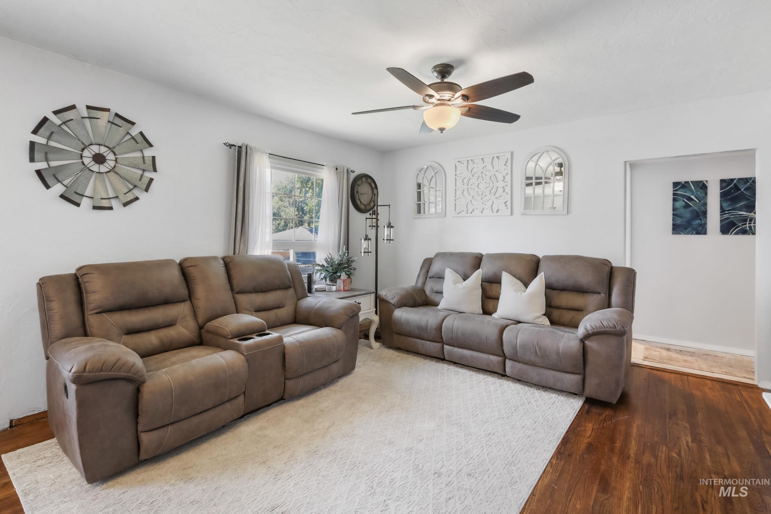 property viewer photo 11