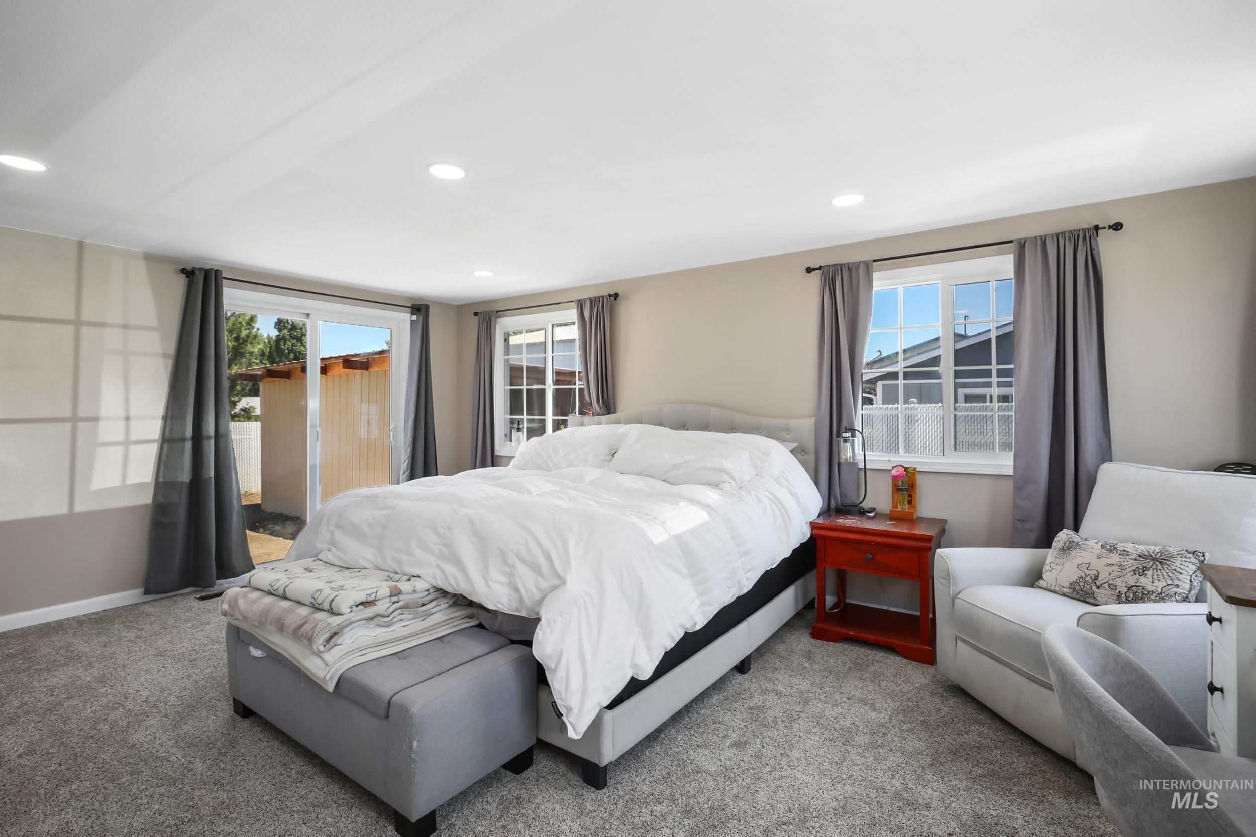 property viewer photo 13