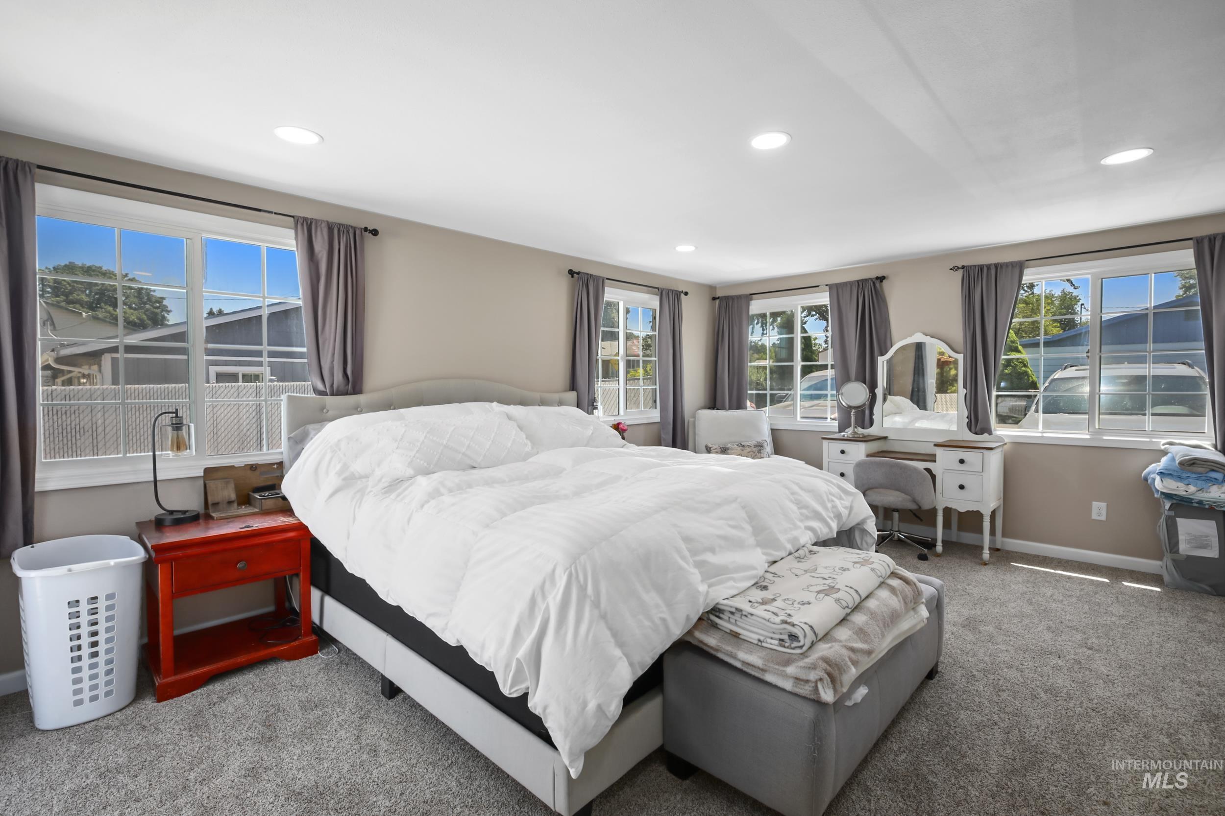 property viewer photo 15