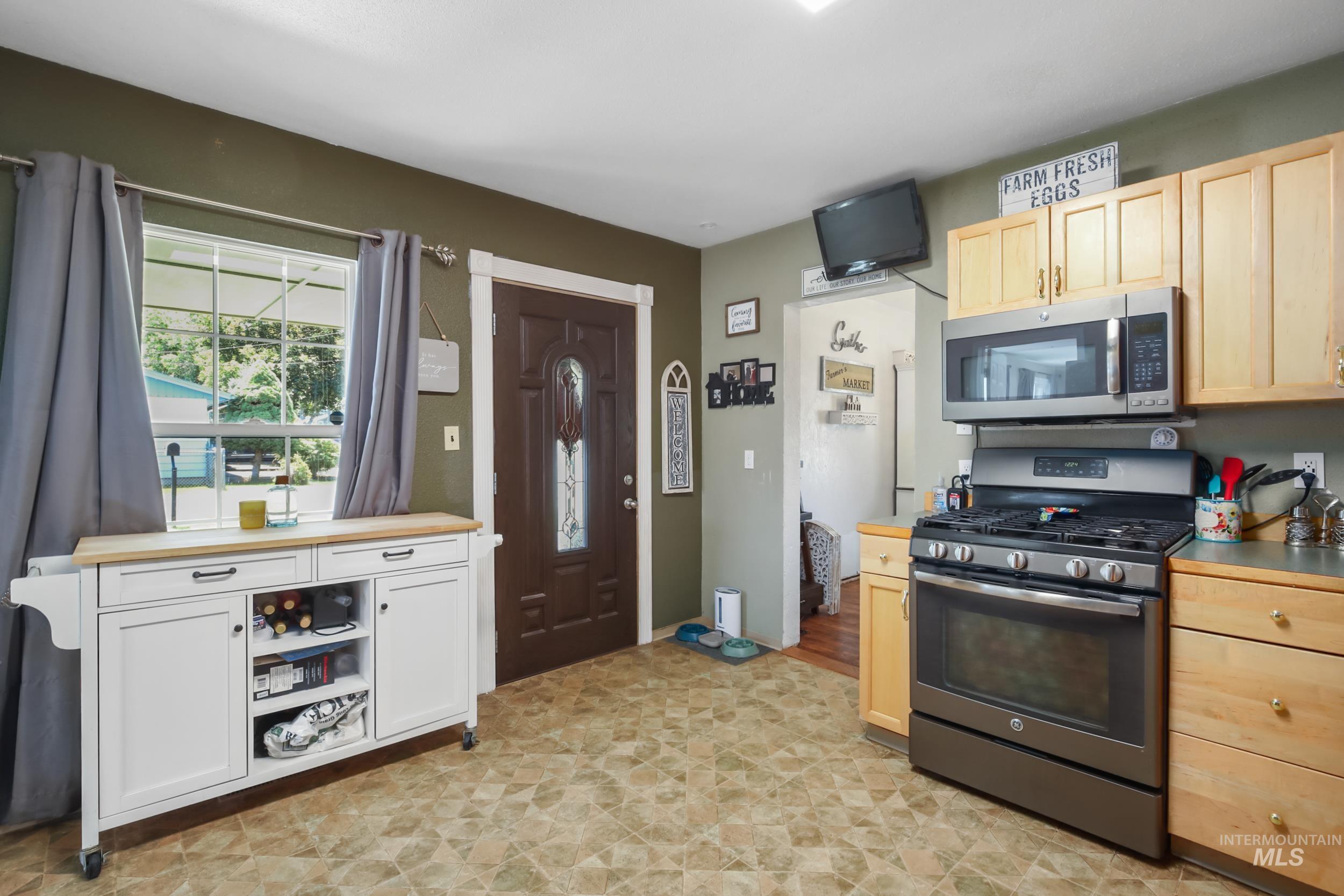 property viewer photo 3