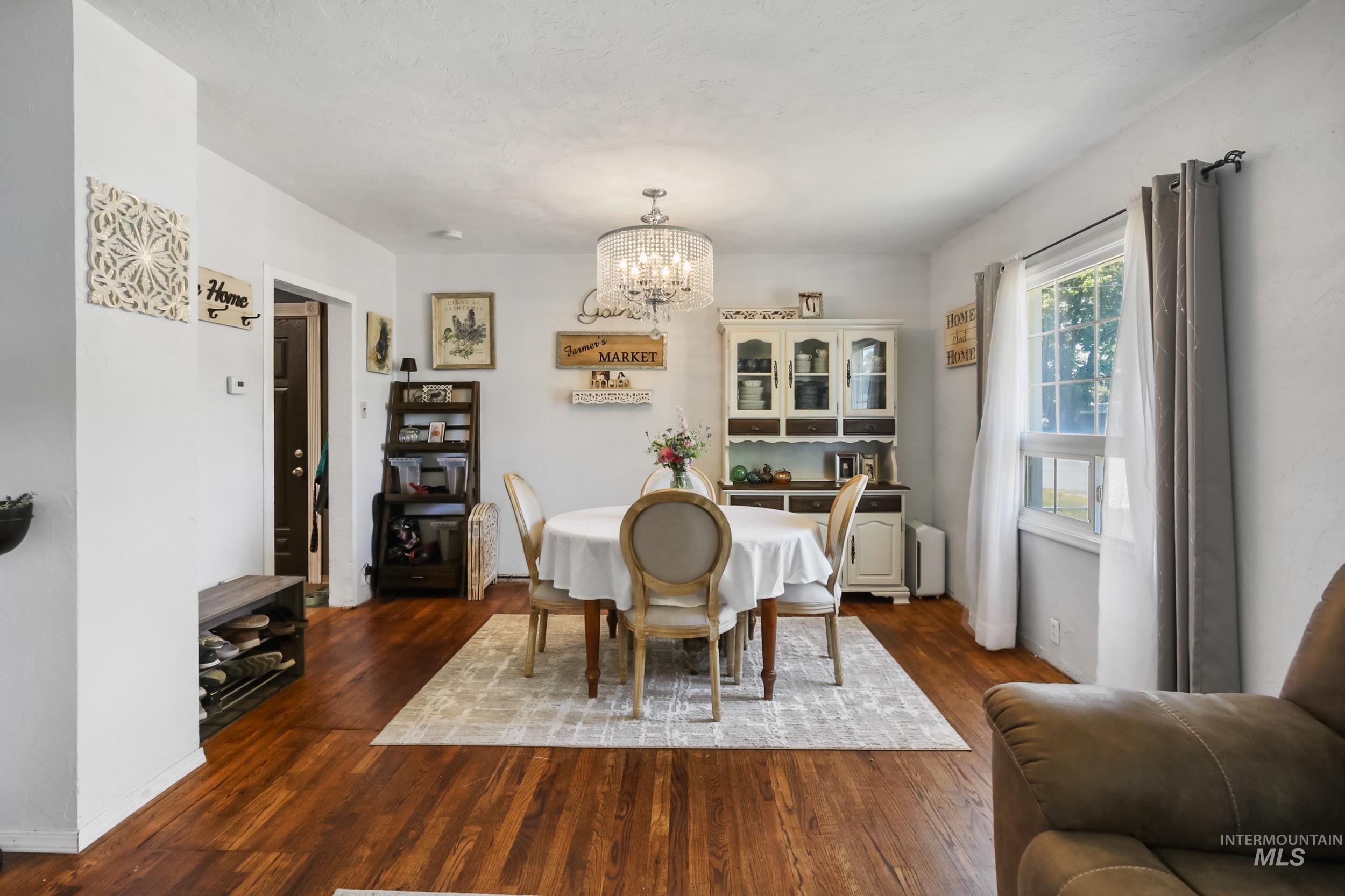property viewer photo 9