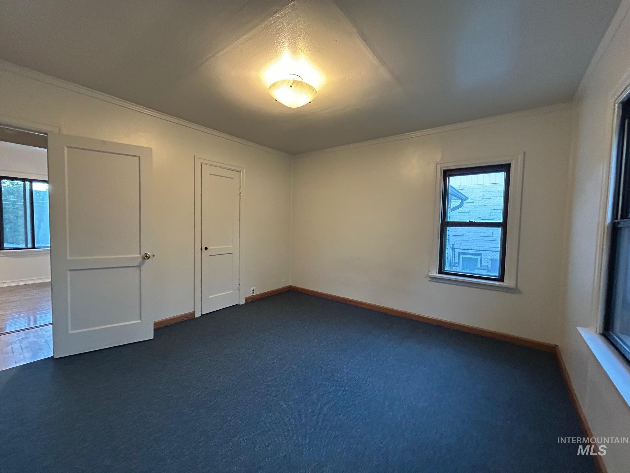 property viewer photo 15