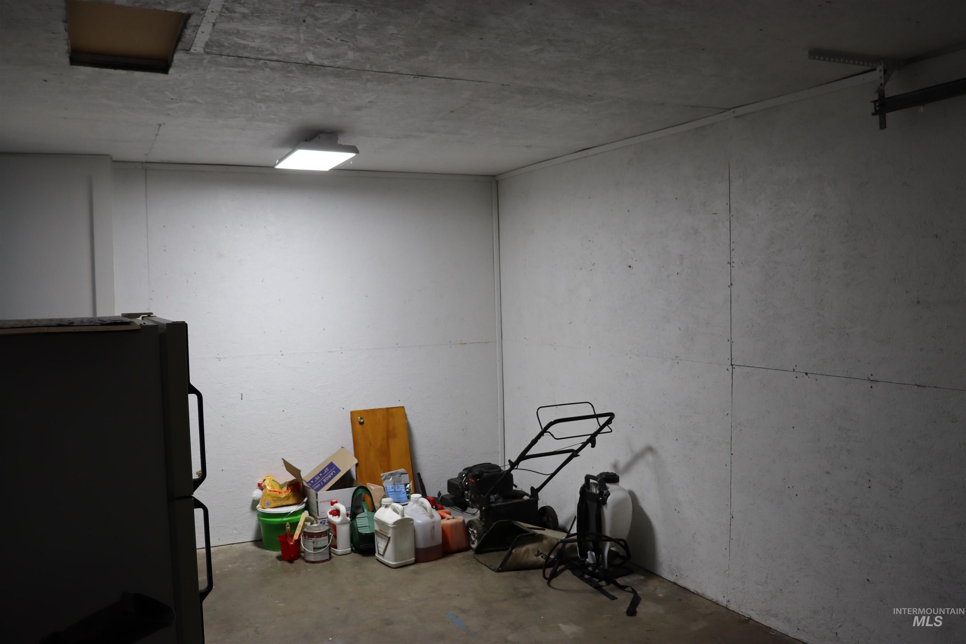 property viewer photo 23
