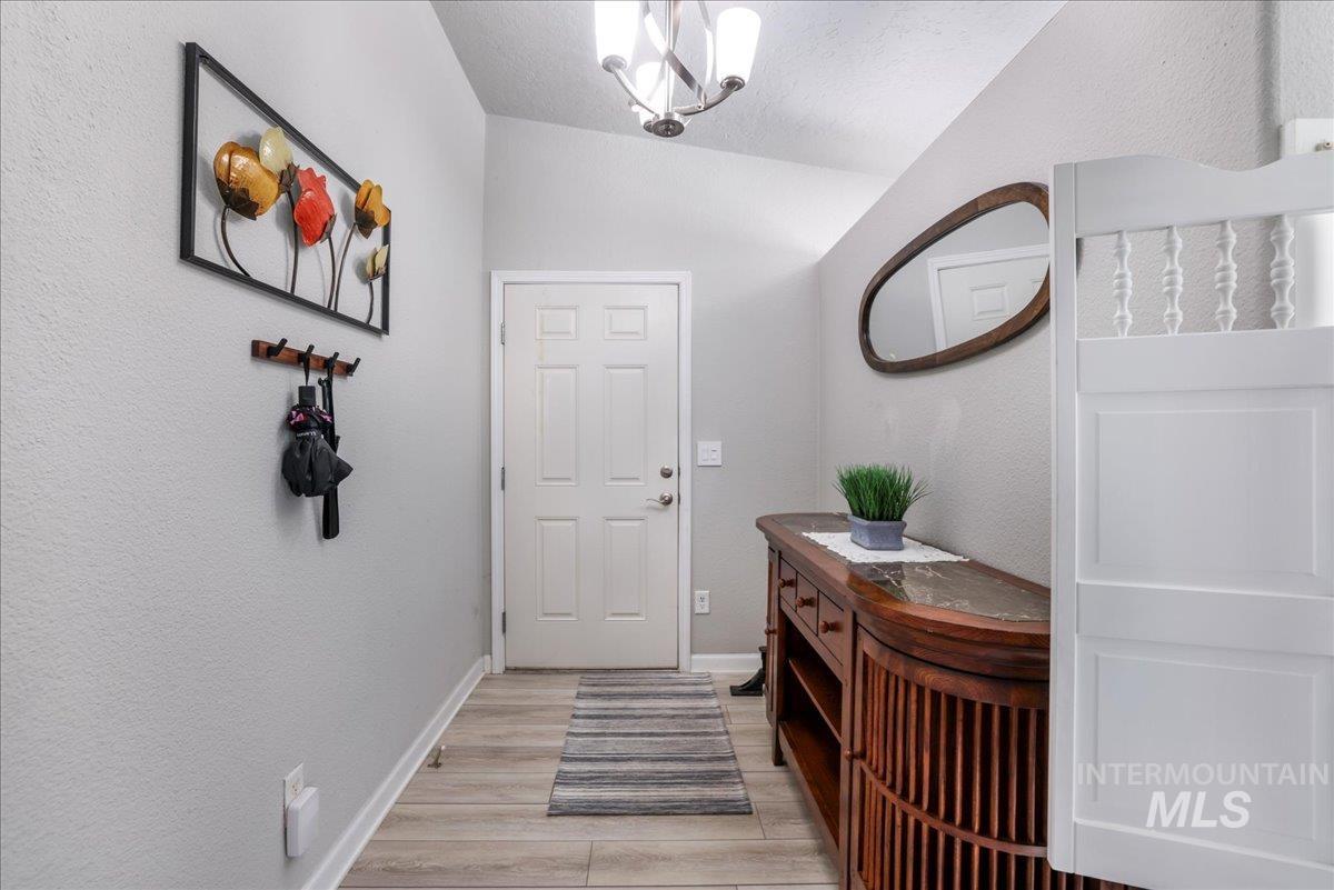 property viewer photo 1