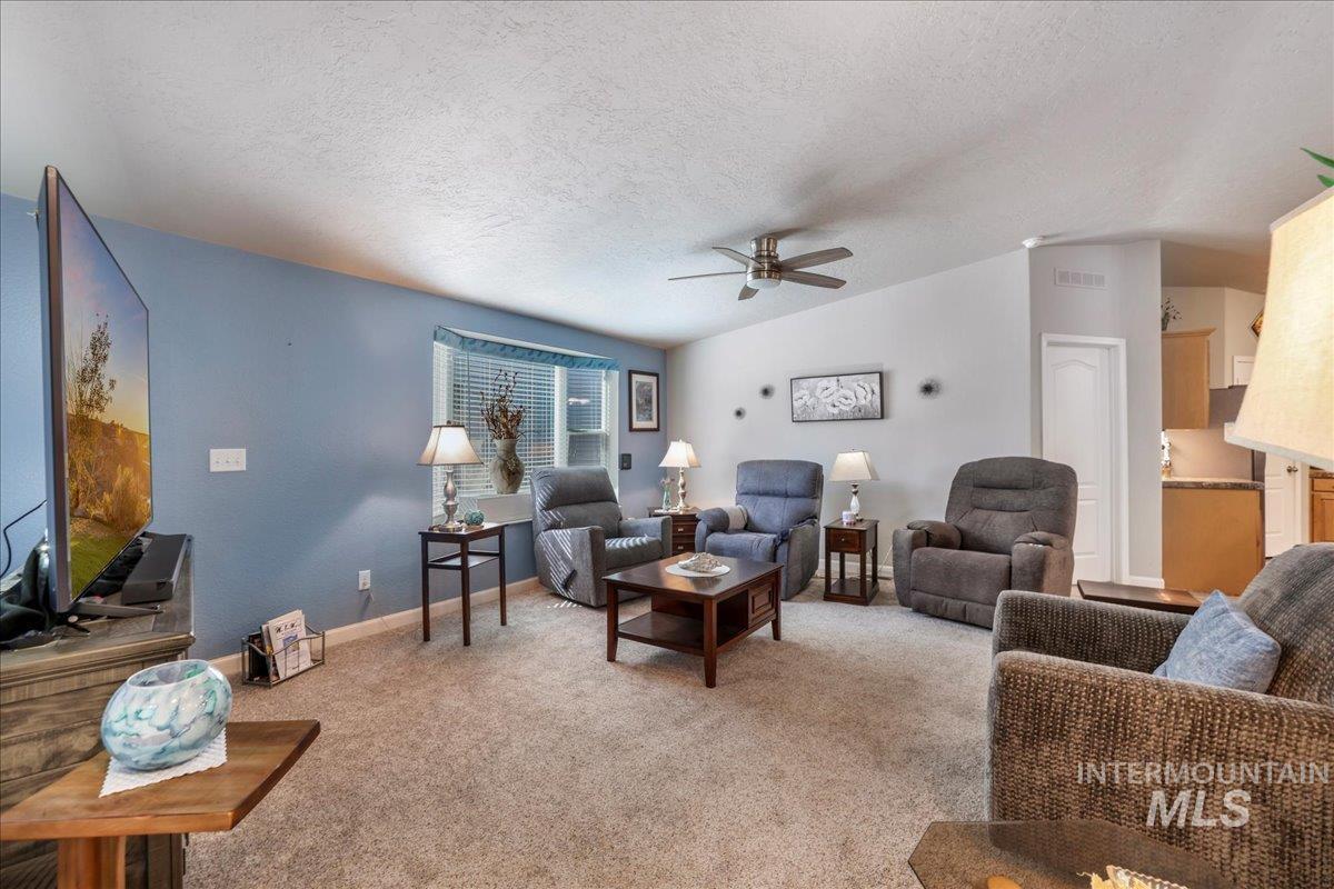property viewer photo 7