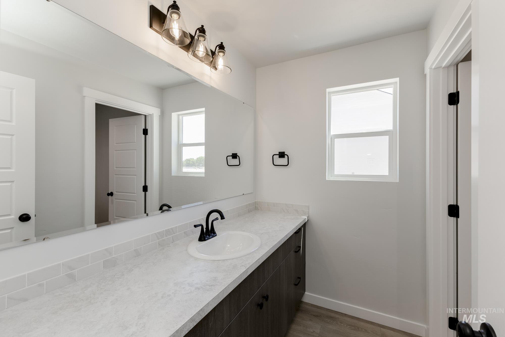 property viewer photo 15