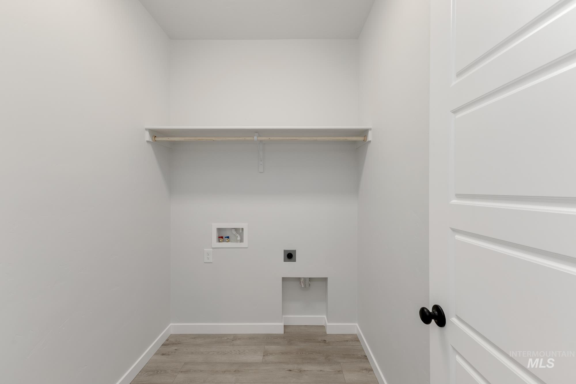 property viewer photo 17