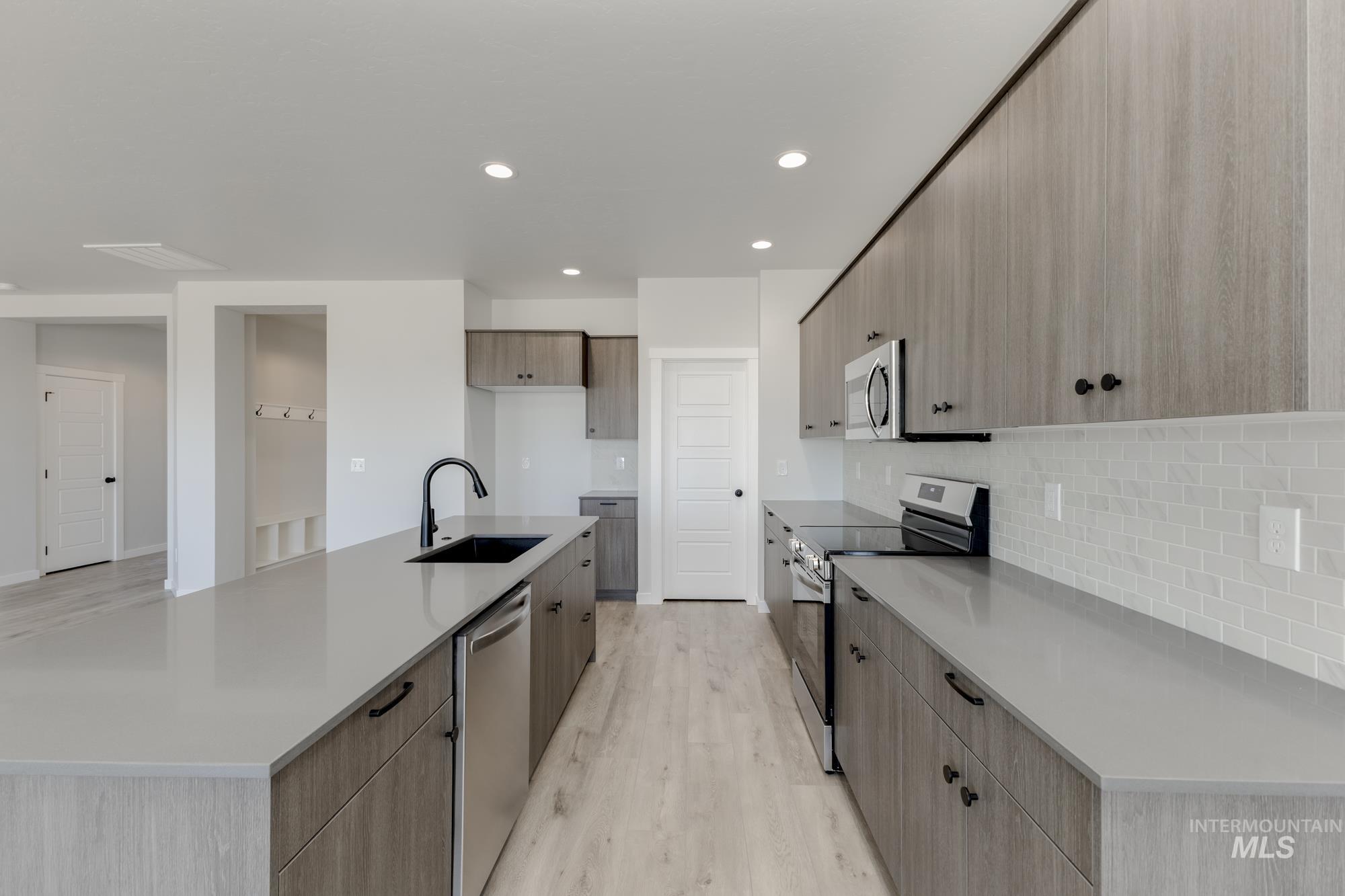property viewer photo 5