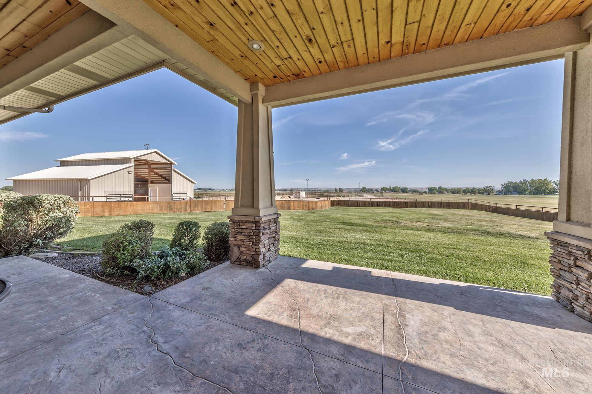 main property photo 33