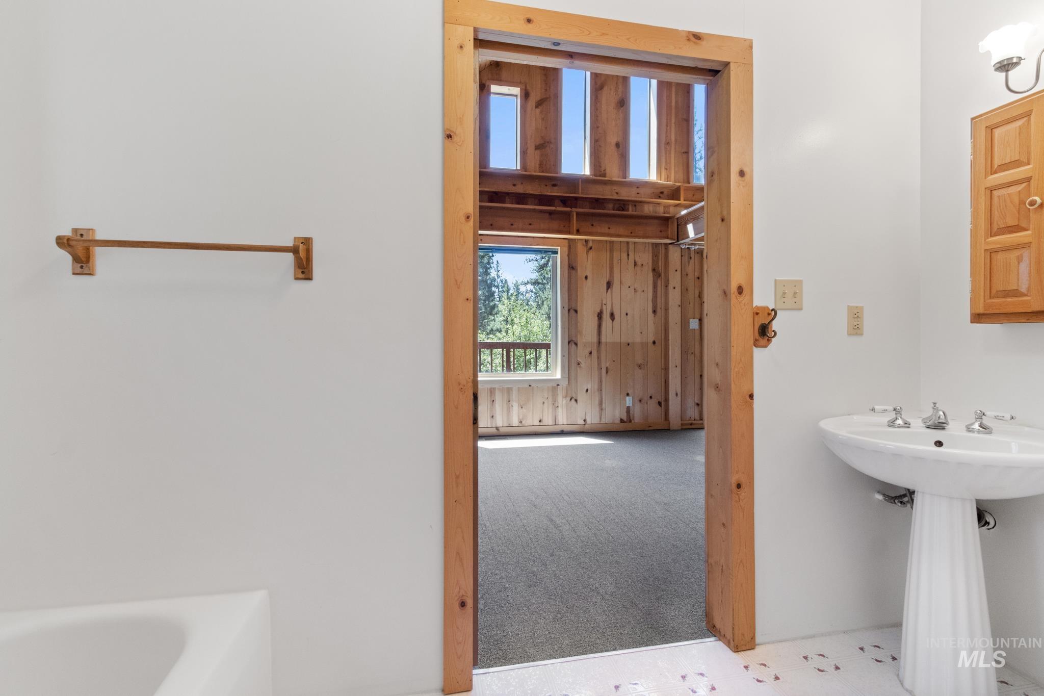 property viewer photo 24
